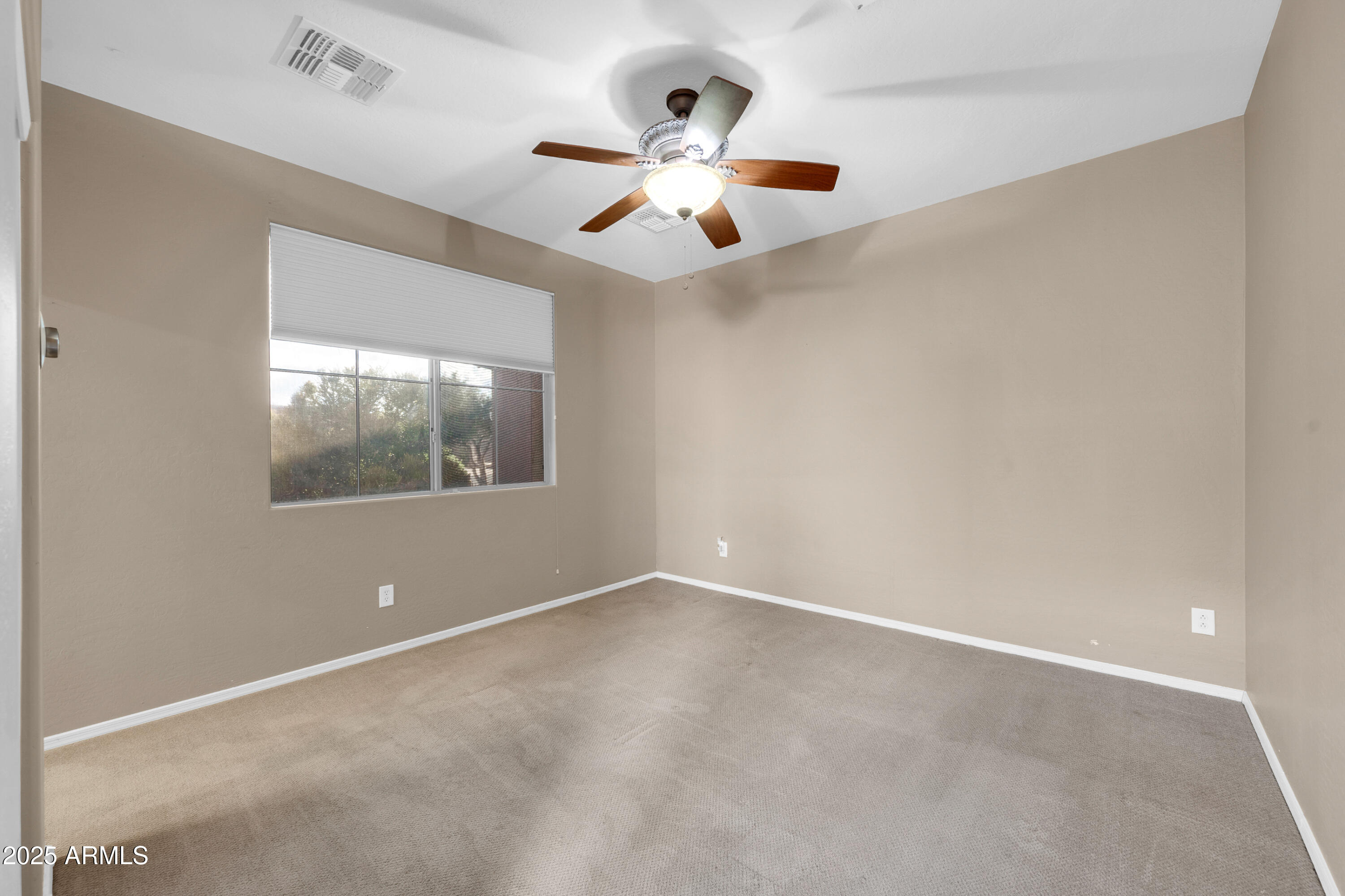 42318 W Abbey Road Property Photo 28