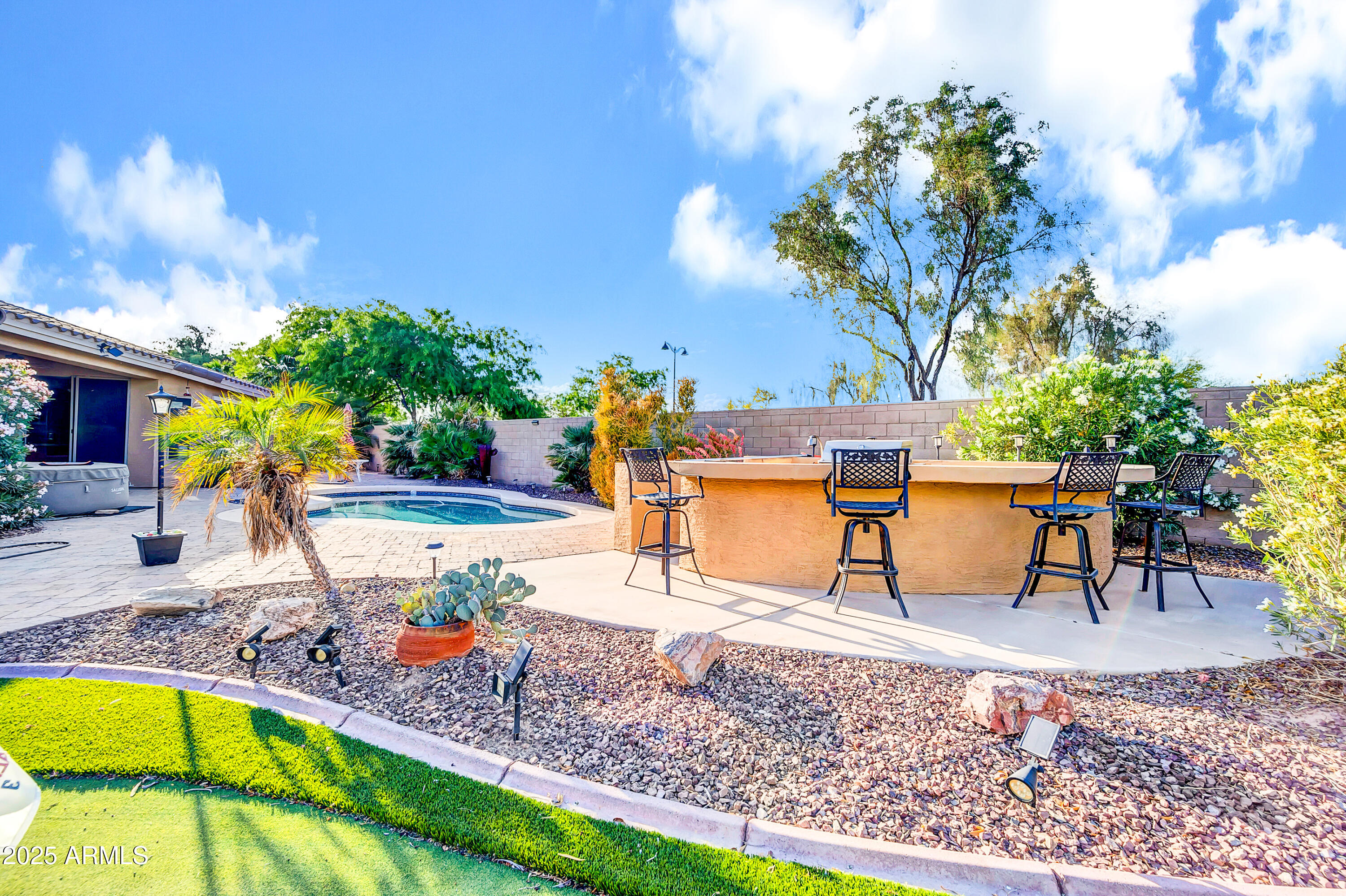 42318 W Abbey Road Property Photo 41