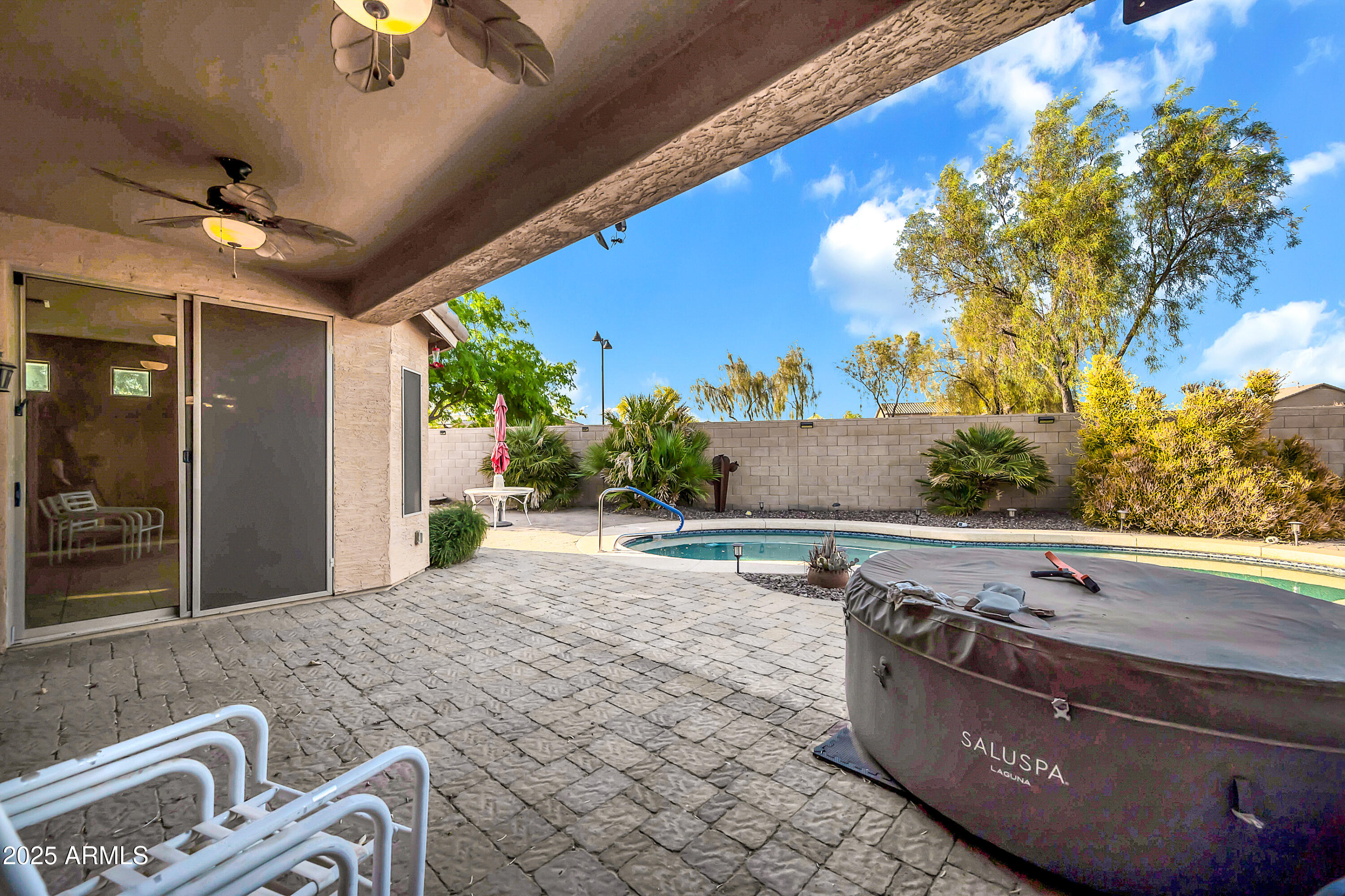 42318 W Abbey Road Property Photo 48