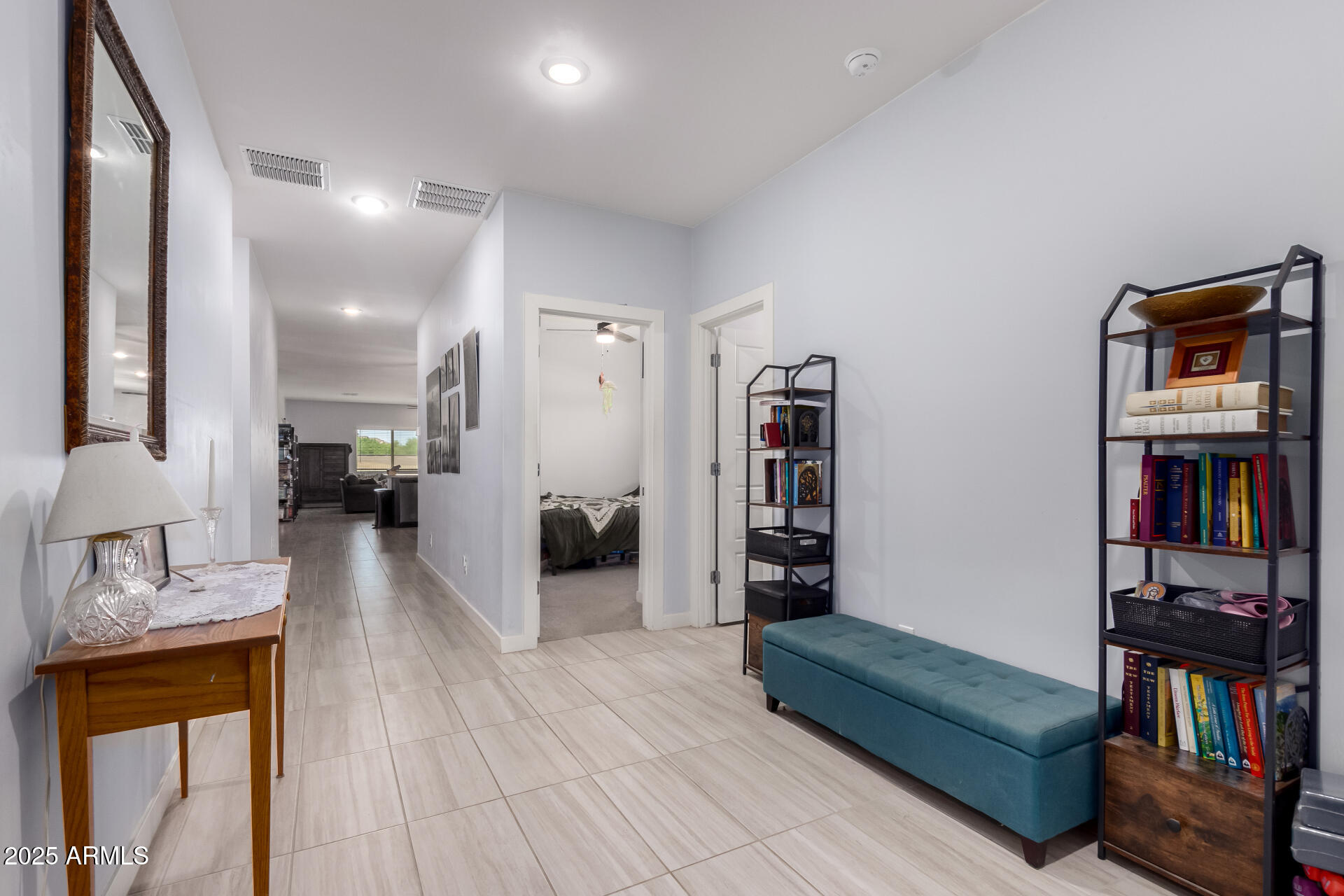 2458 N Abbey Road Property Photo 4