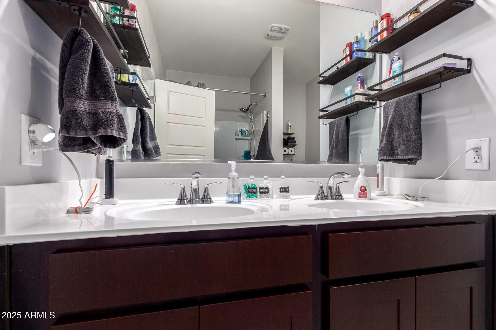 2458 N Abbey Road Property Photo 16
