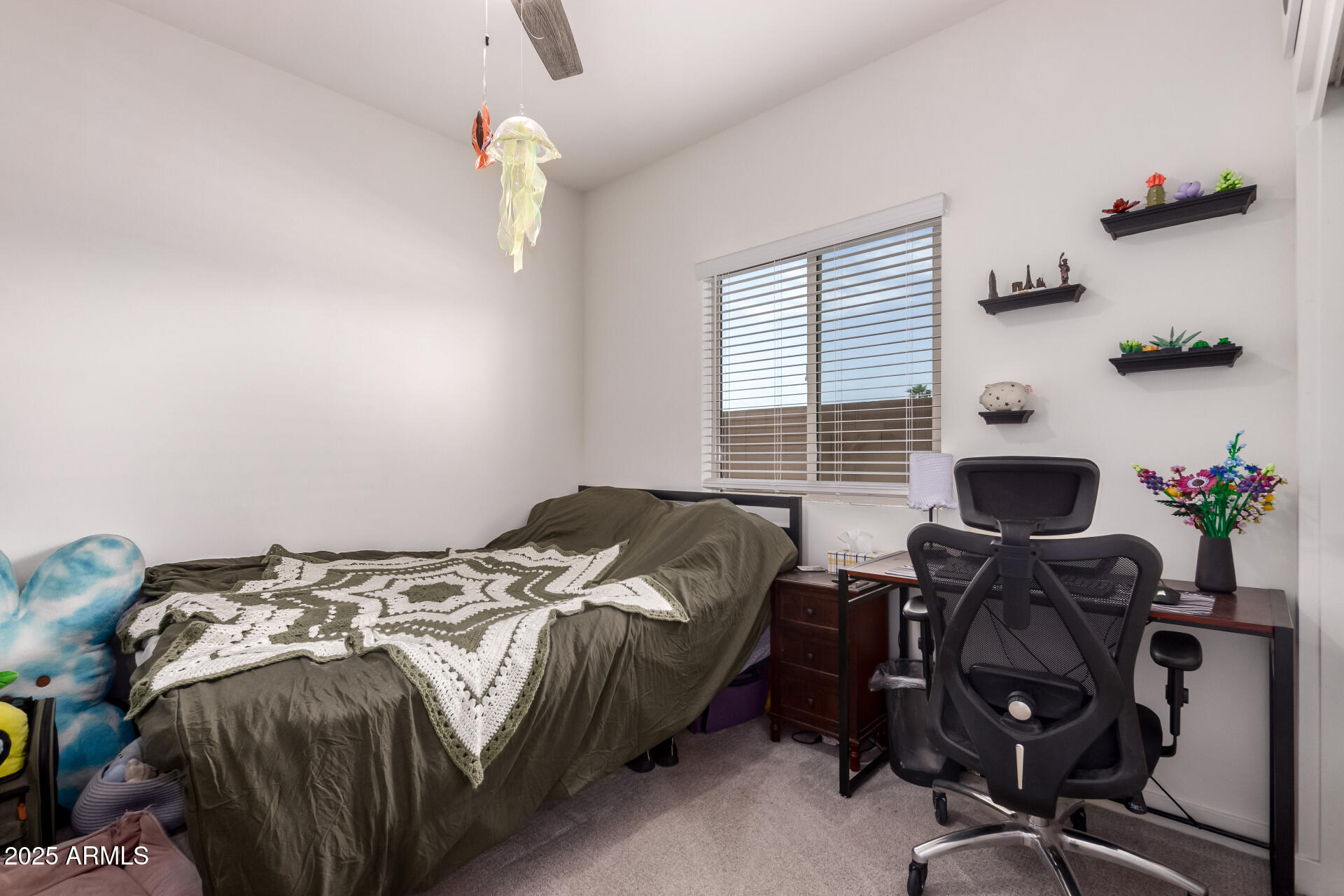 2458 N Abbey Road Property Photo 21