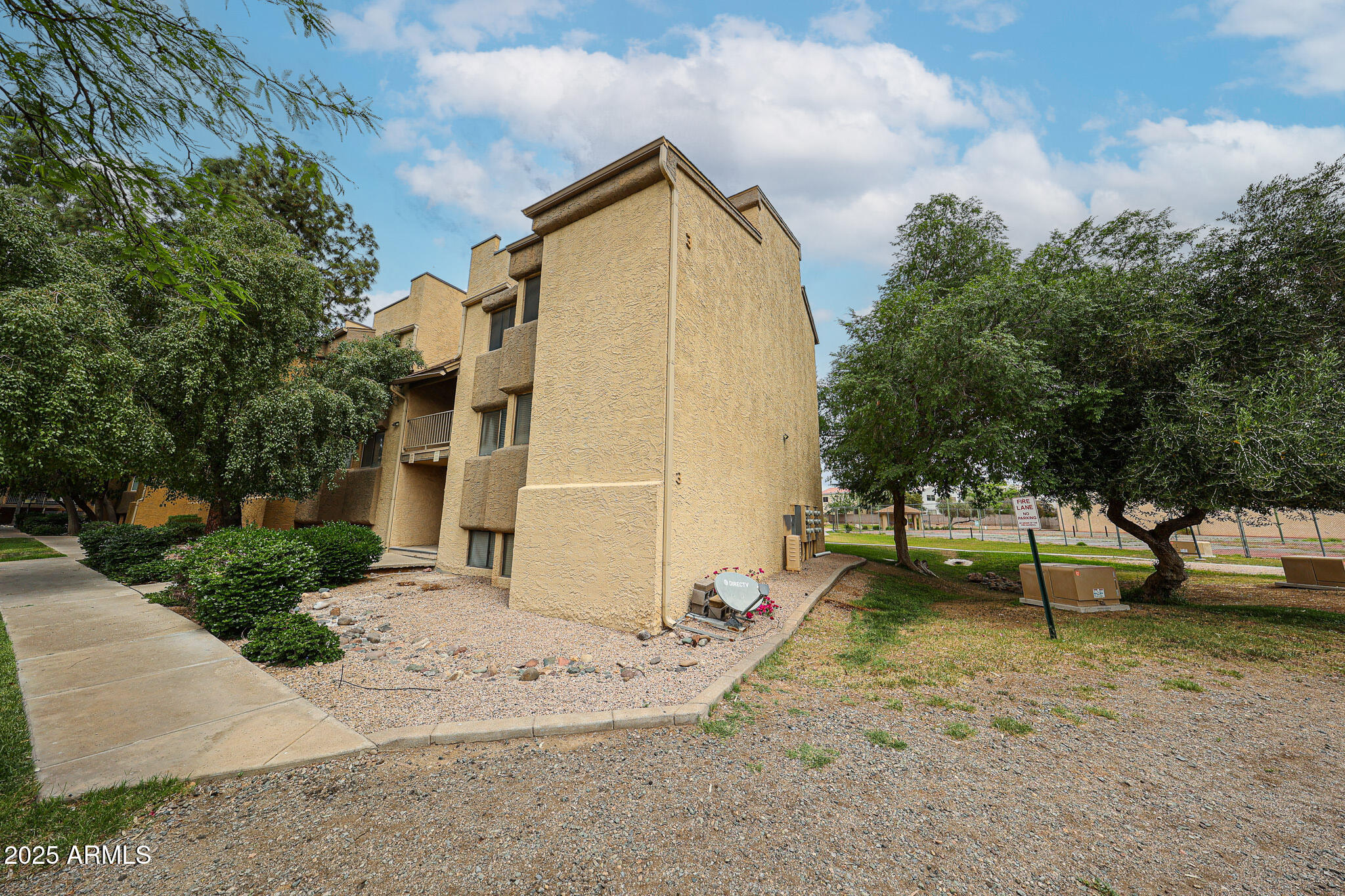 18811 N 19th Avenue Property Photo 25