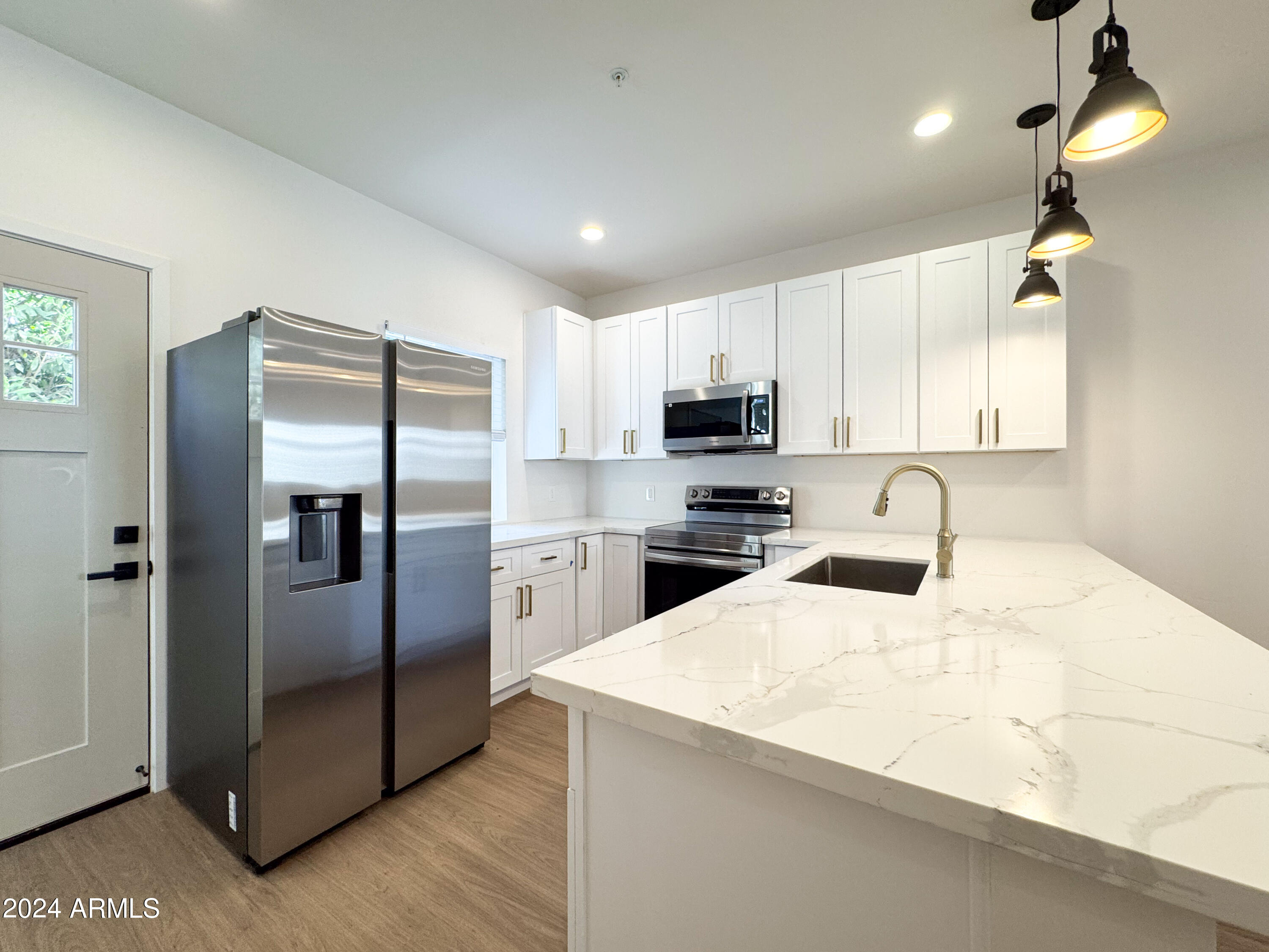175 Sugarloaf Street Property Photo 1