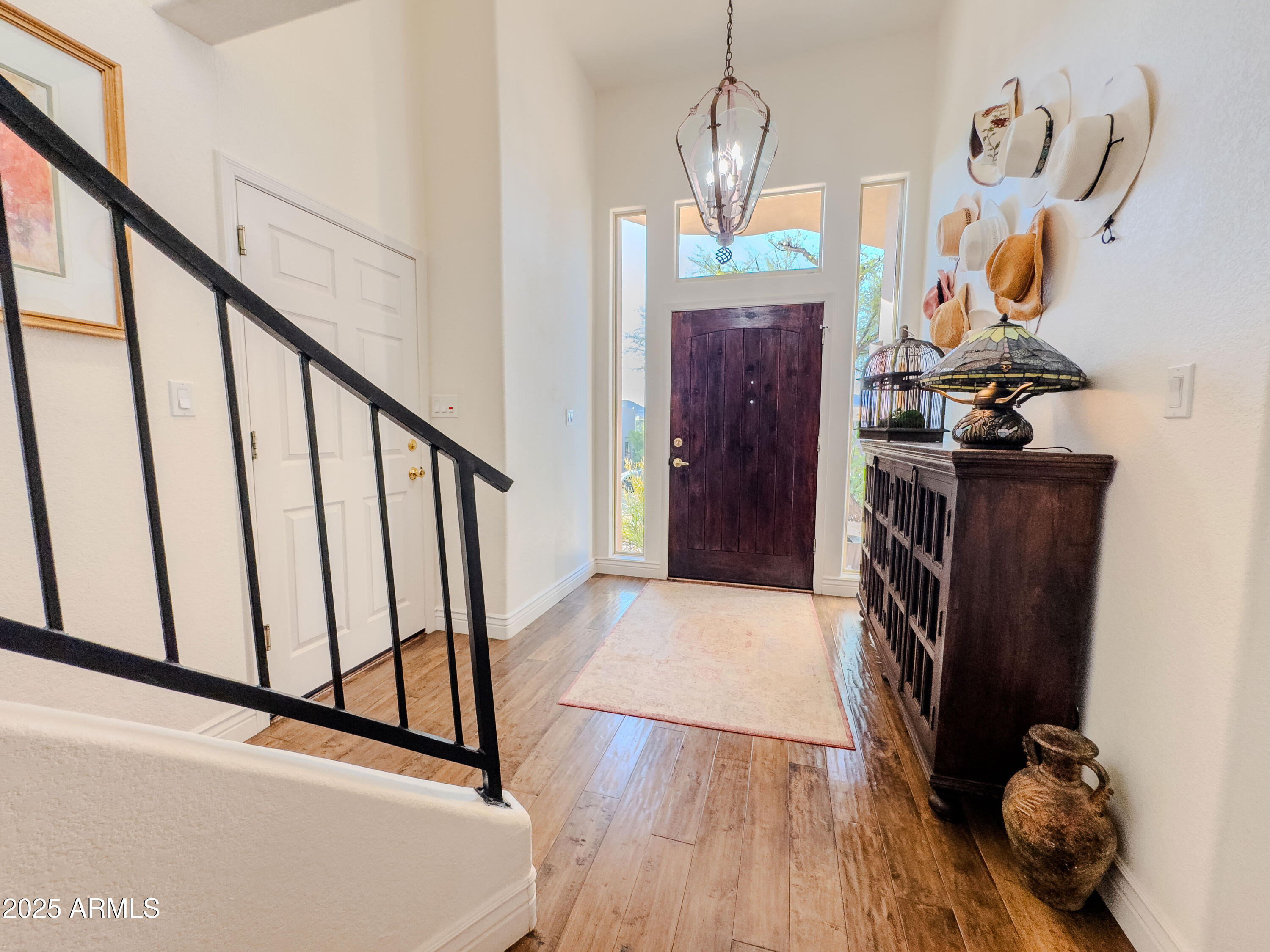 5667 E Sugarloaf Trail Property Photo 8