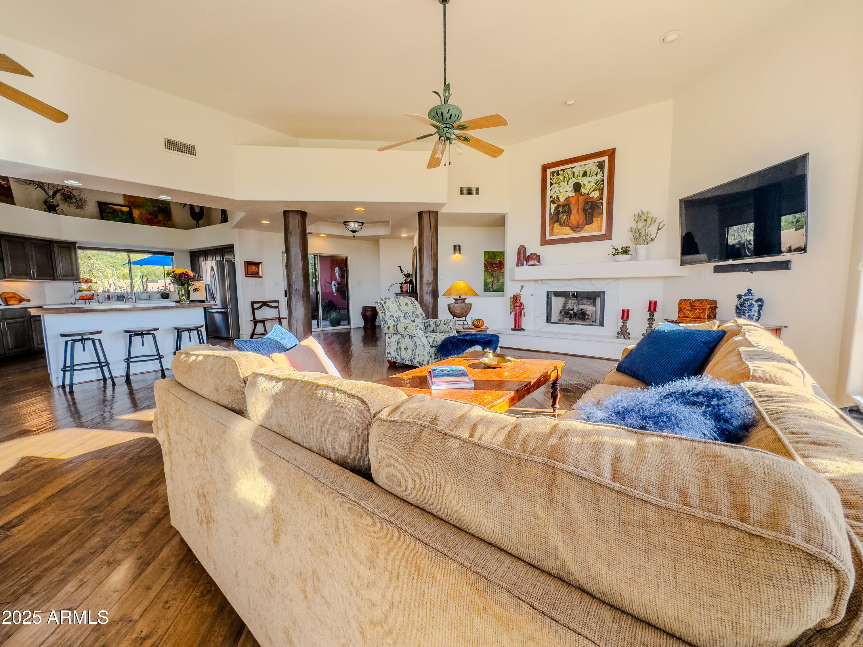 5667 E Sugarloaf Trail Property Photo 11