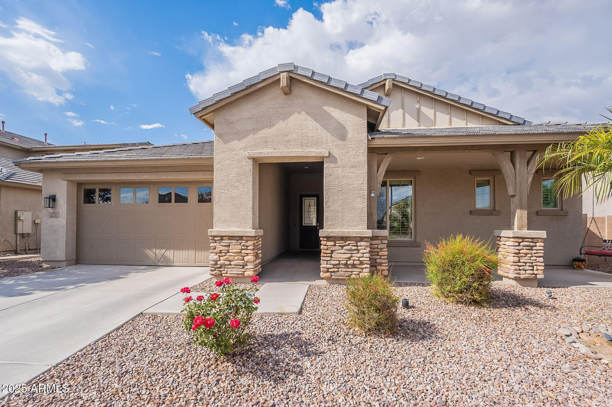 3720 E Narrowleaf Drive Property Photo 3