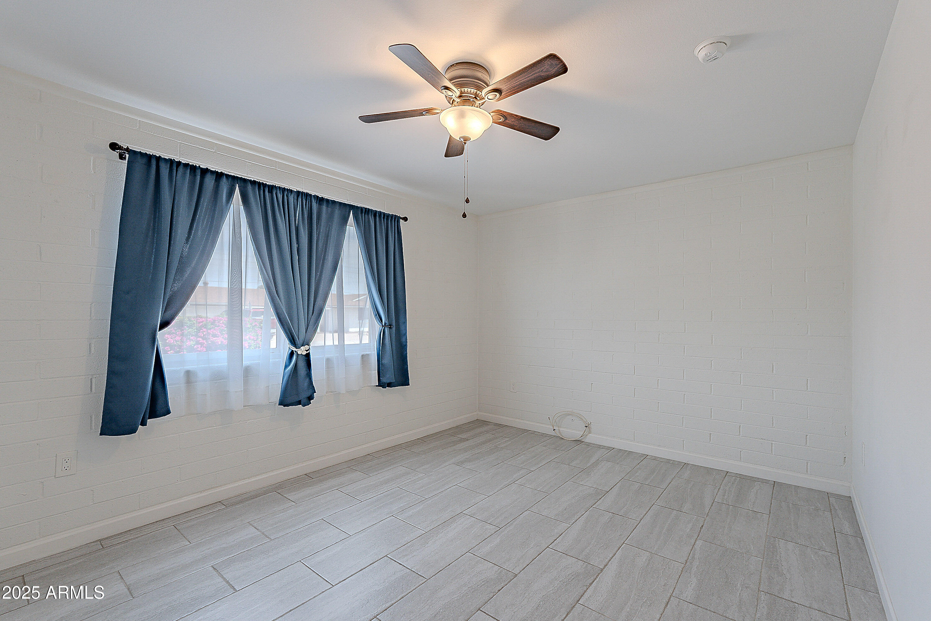 9941 W Desert Hills Drive Property Photo 19