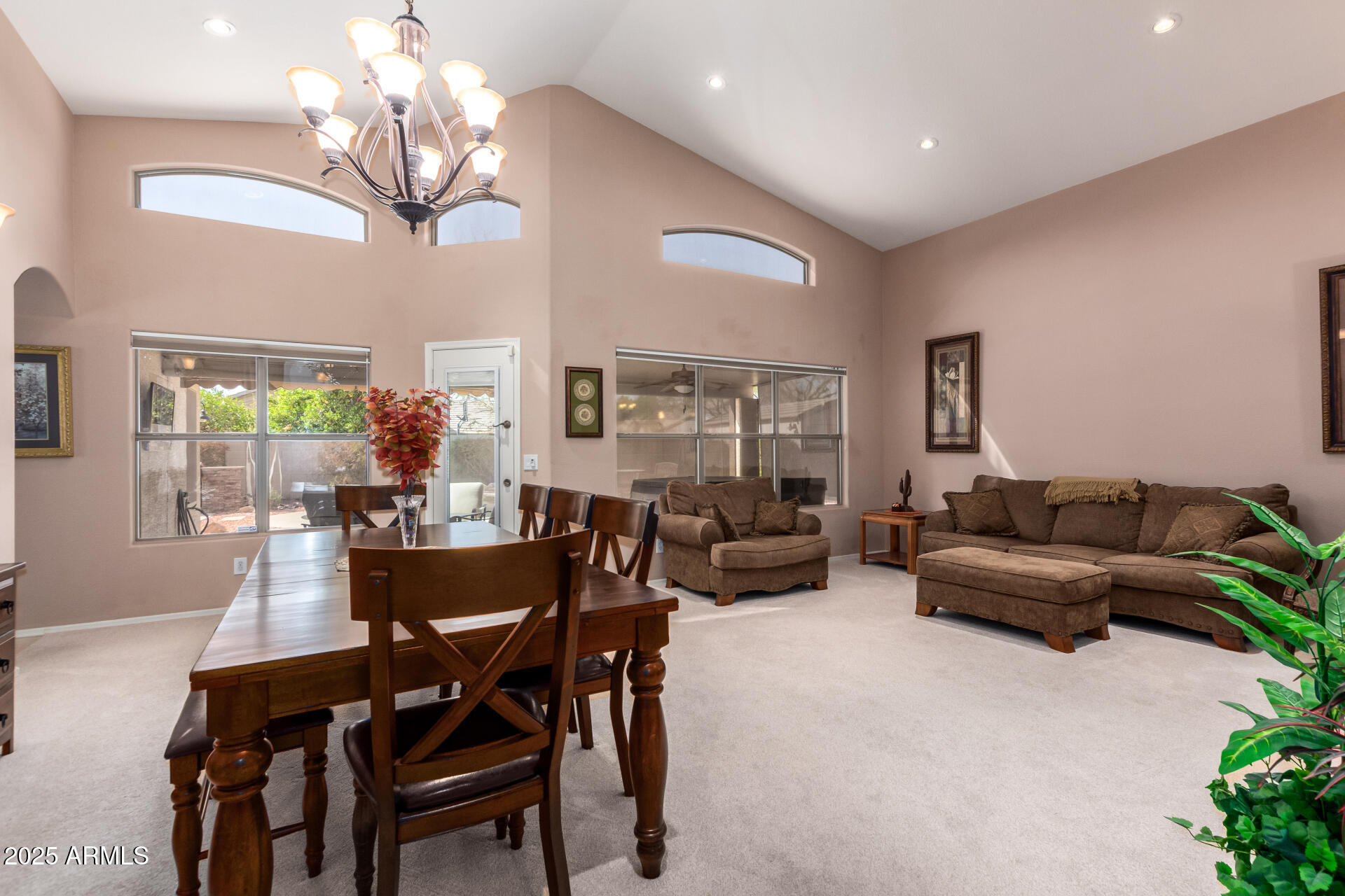 462 S Marie Drive Property Photo 4