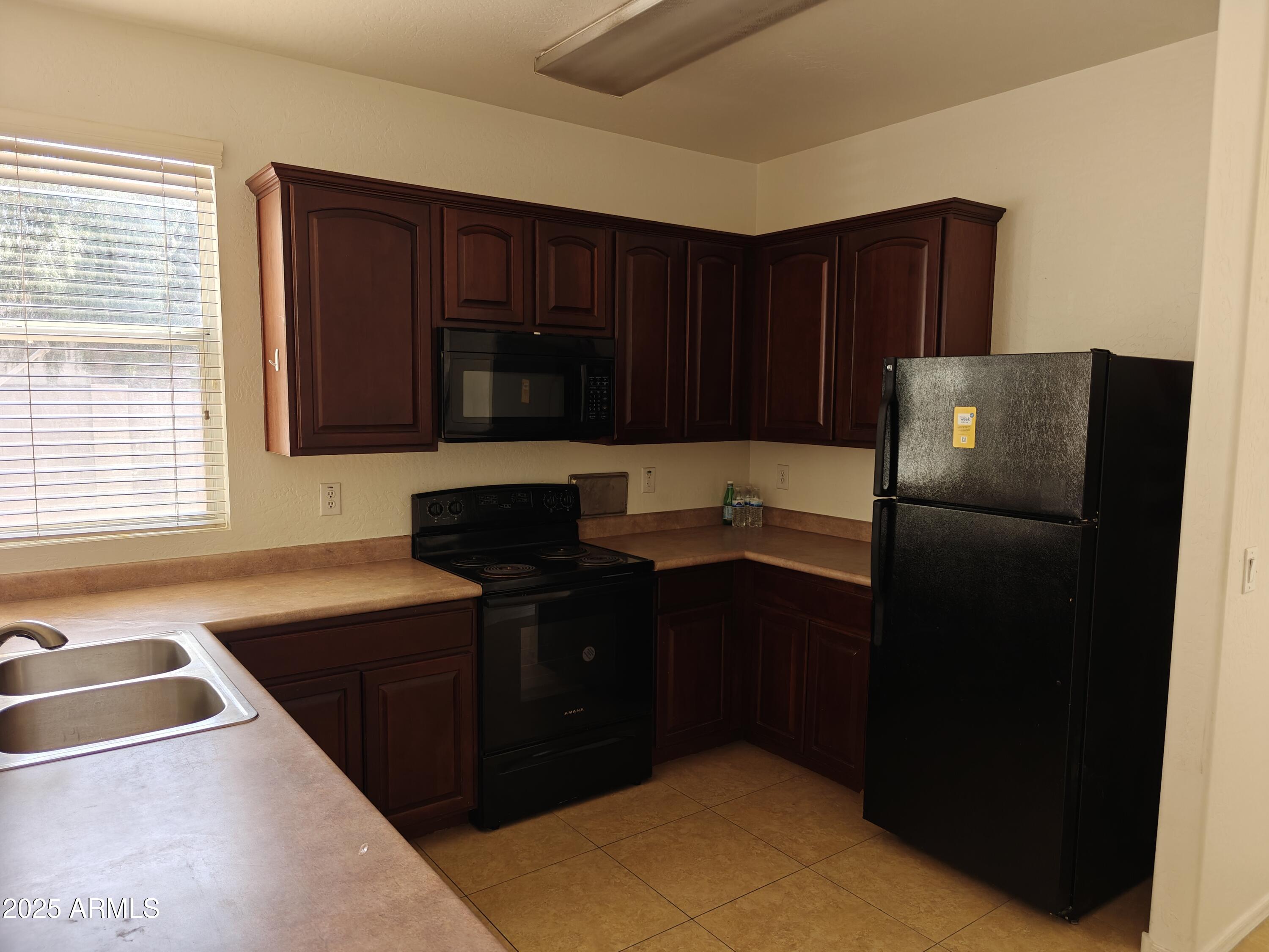 10005 W Williams Street Property Photo 4