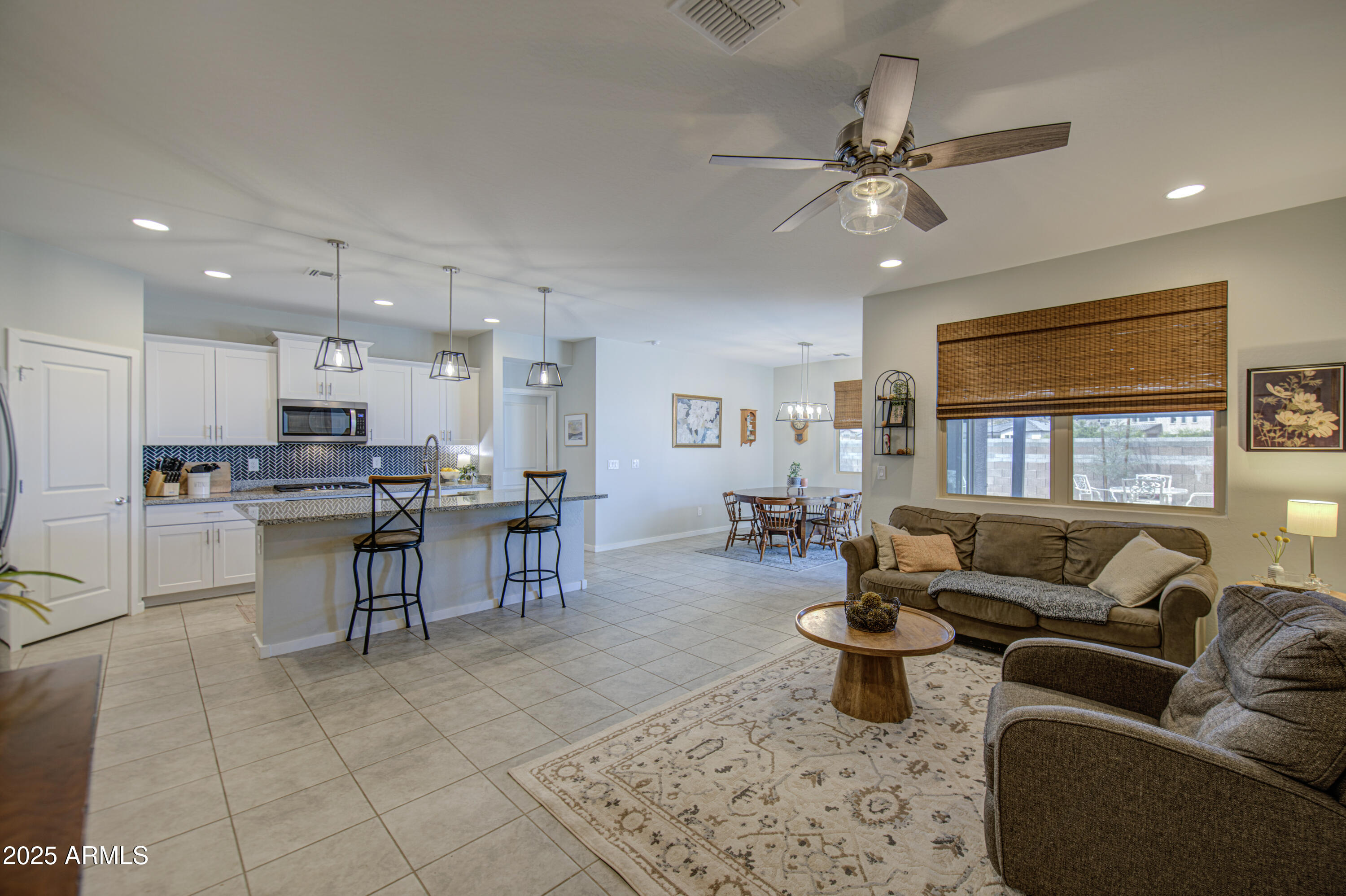 33974 N Beeblossom Trail Property Photo 7