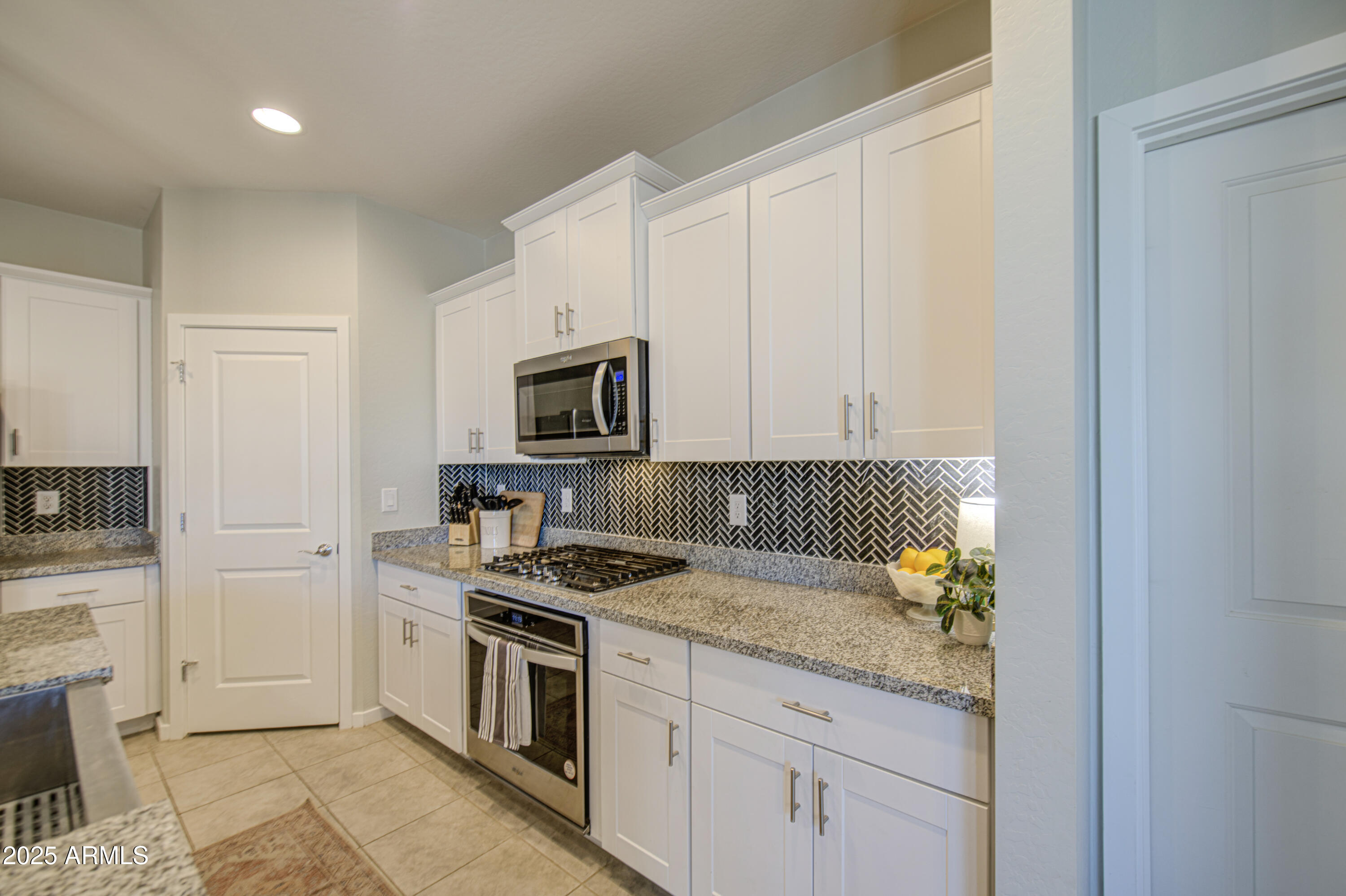 33974 N Beeblossom Trail Property Photo 11