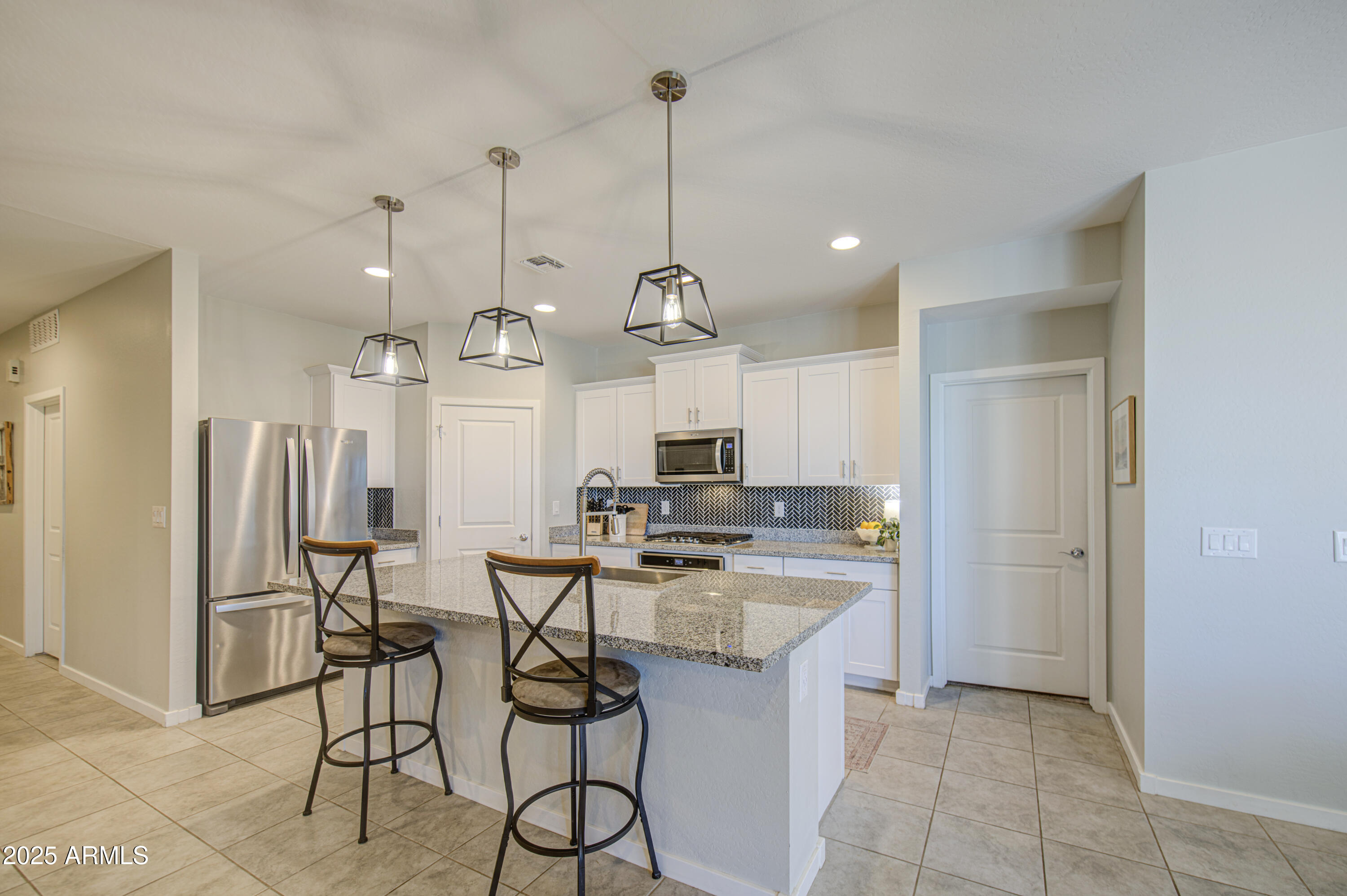 33974 N Beeblossom Trail Property Photo 16