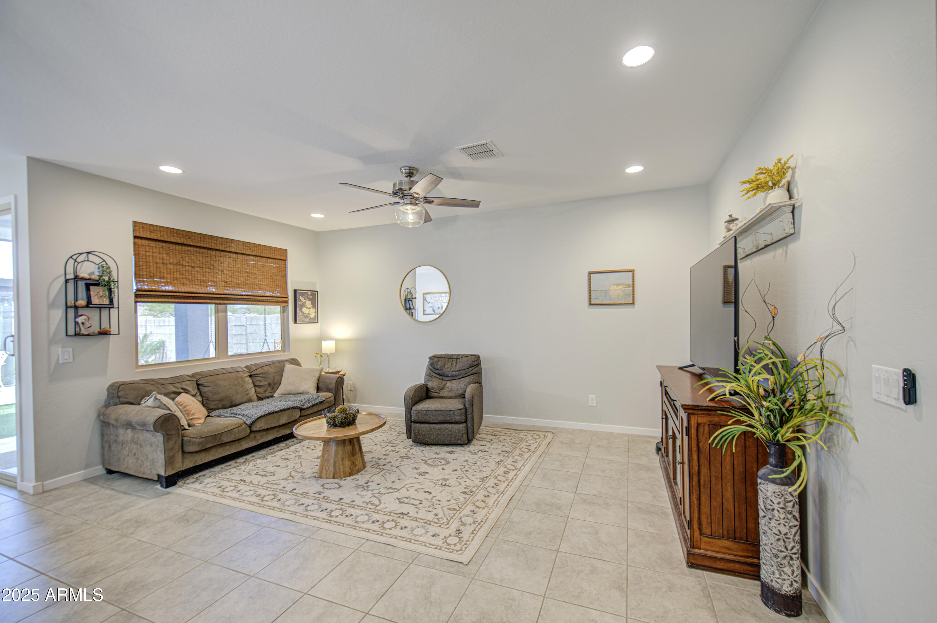 33974 N Beeblossom Trail Property Photo 22