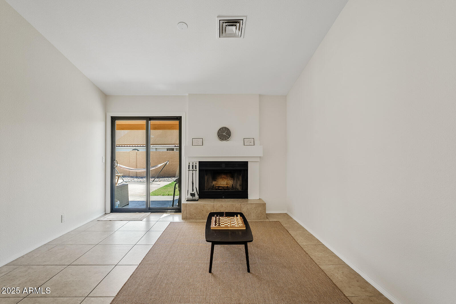 4949 E Gary Street Property Photo 12
