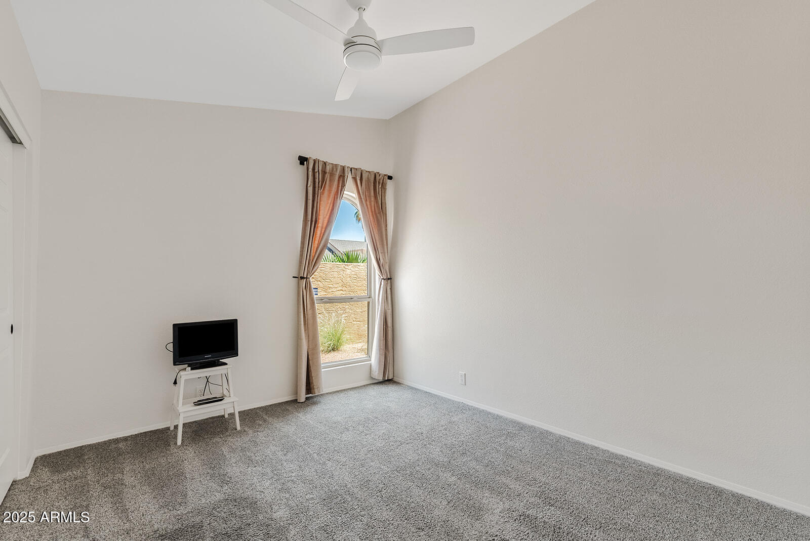 4949 E Gary Street Property Photo 26