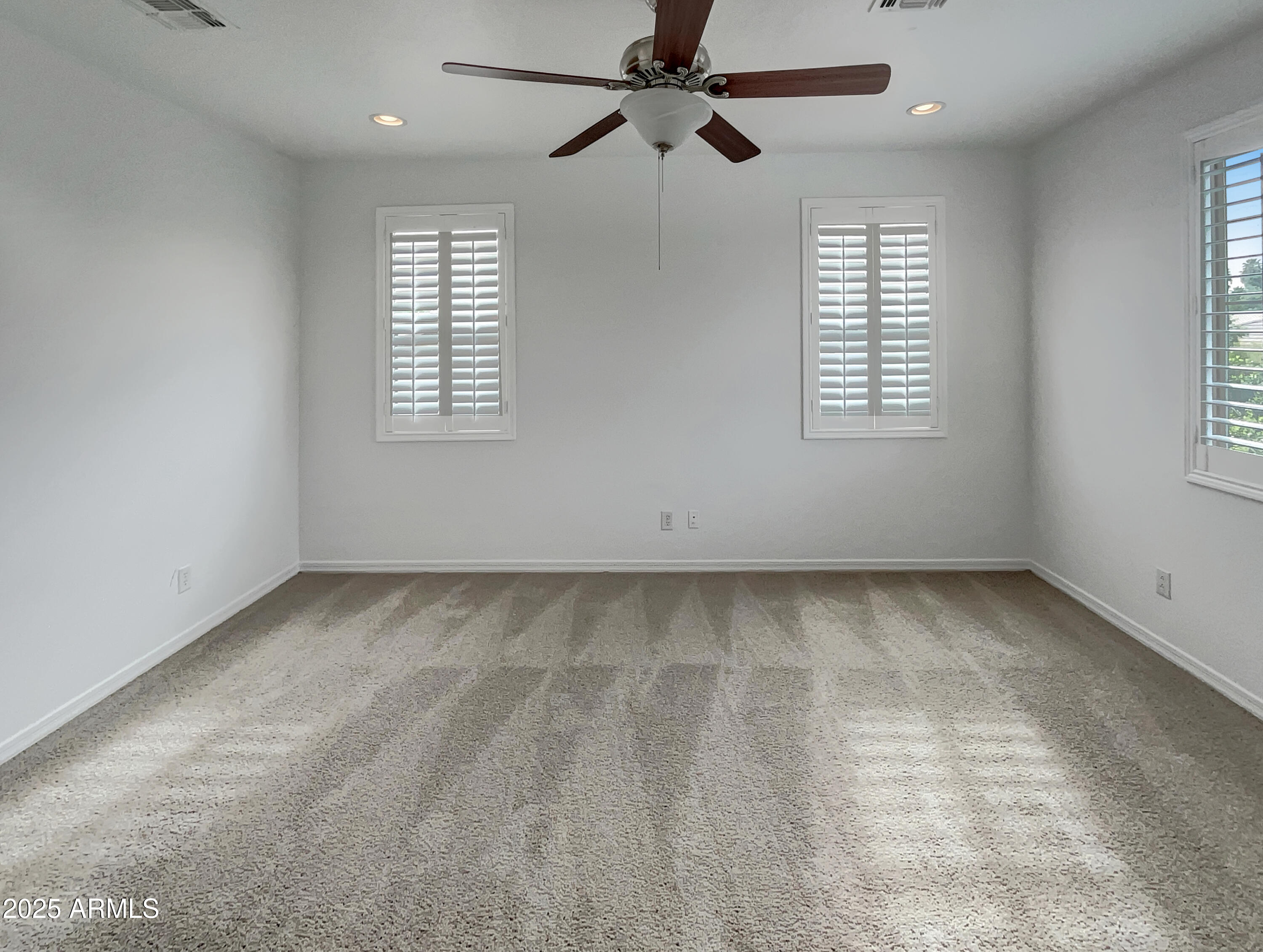 16753 W Apache Street Property Photo 5