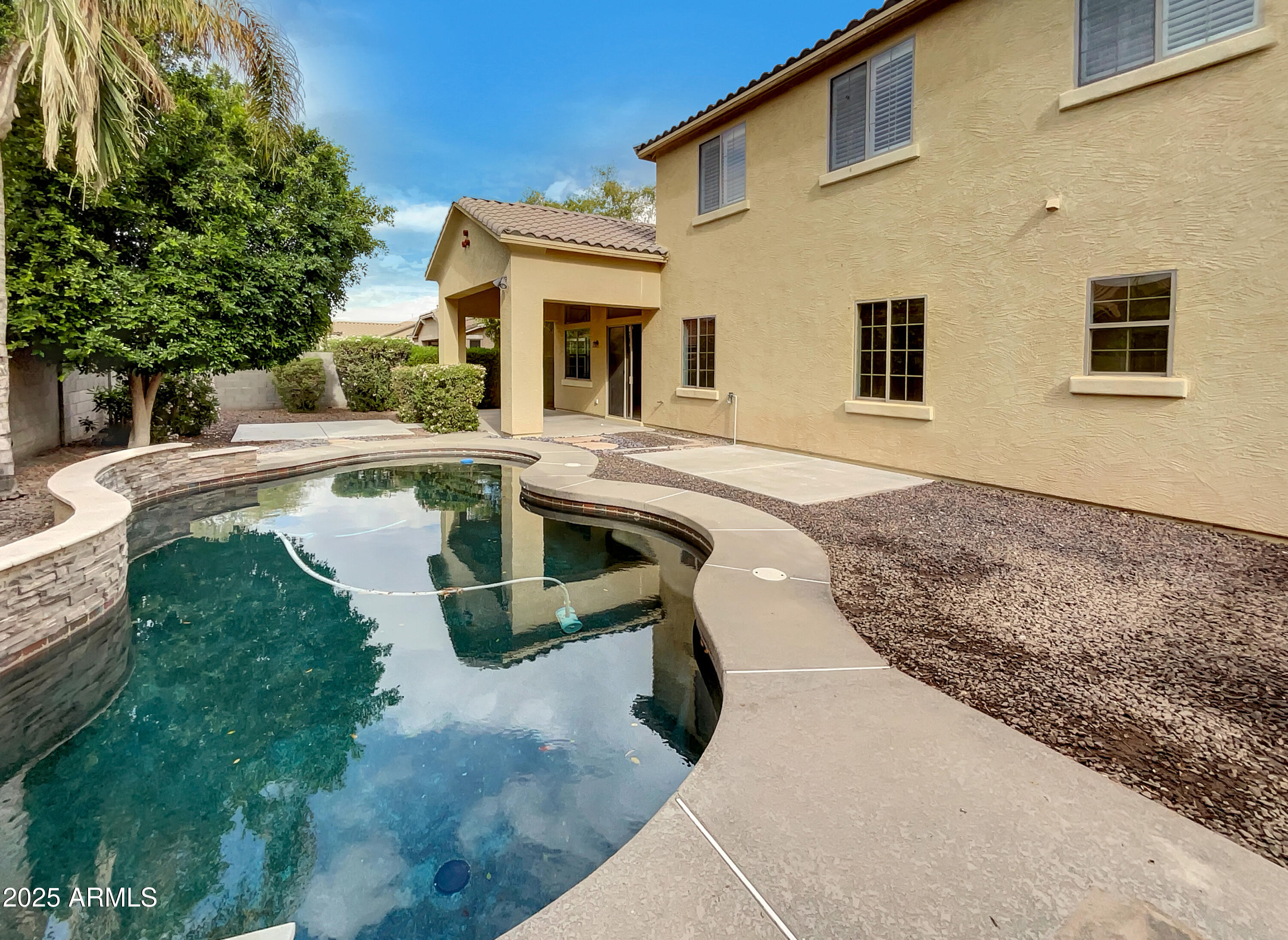 16753 W Apache Street Property Photo 8