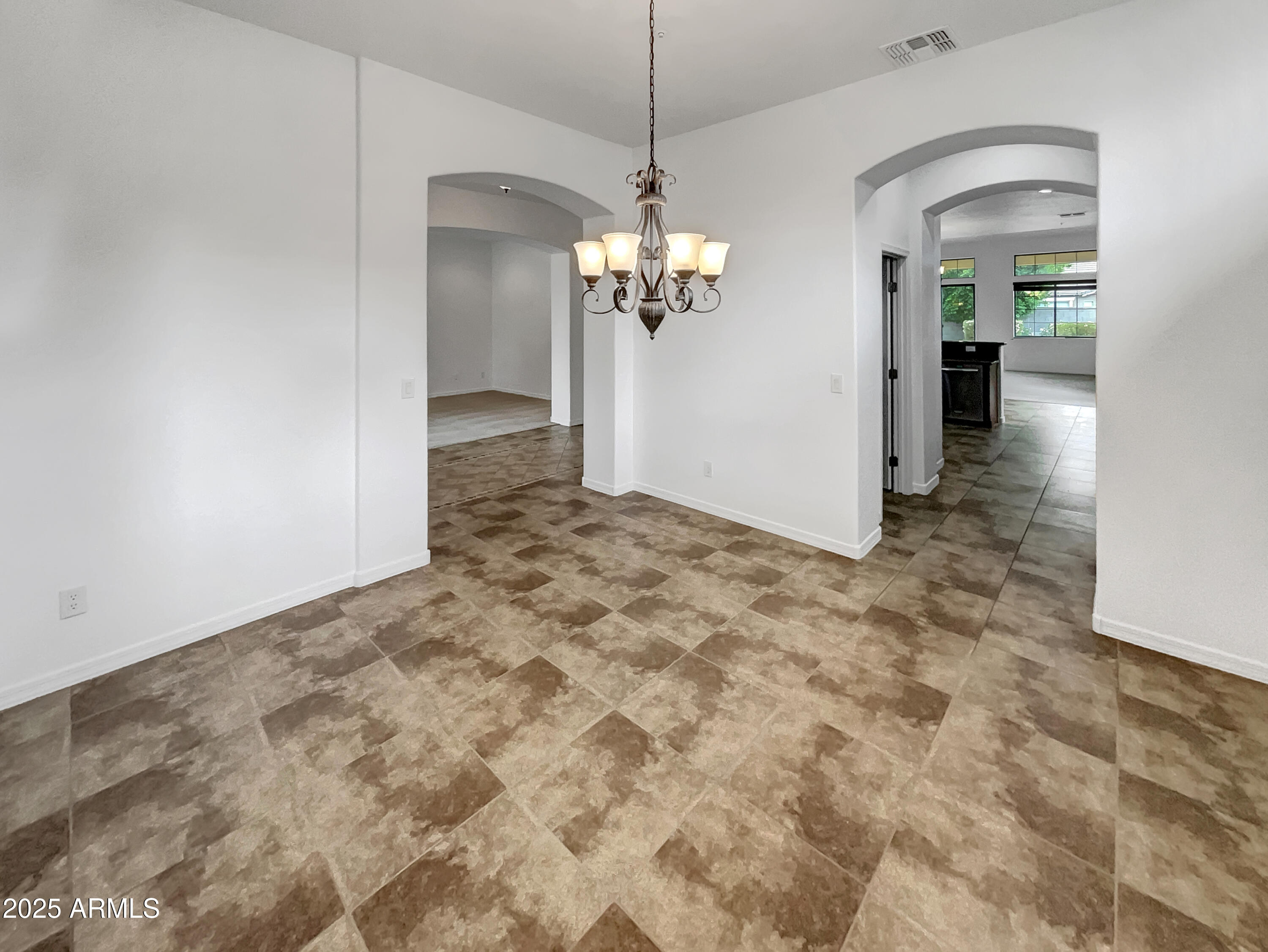 16753 W Apache Street Property Photo 9