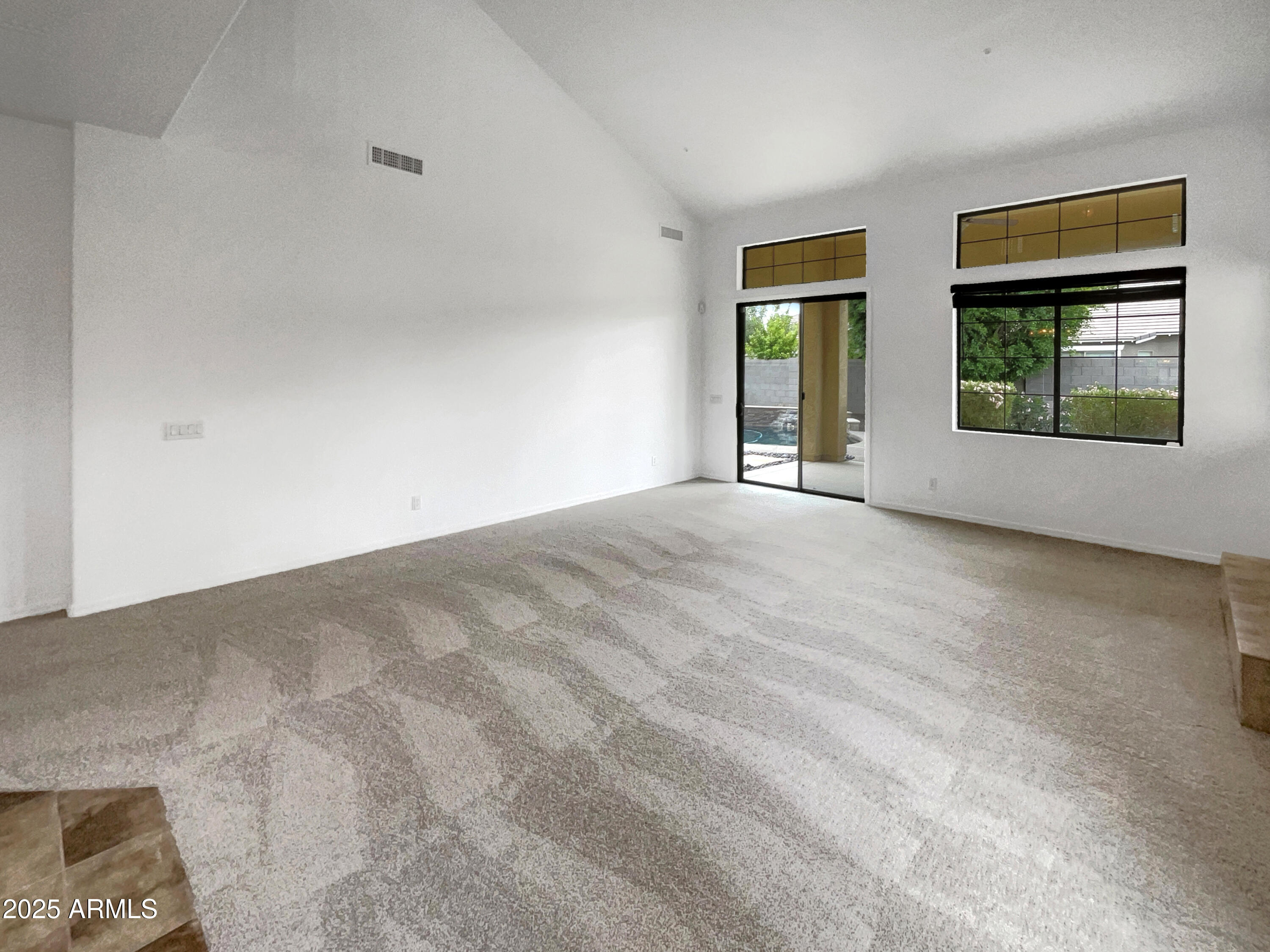 16753 W Apache Street Property Photo 19
