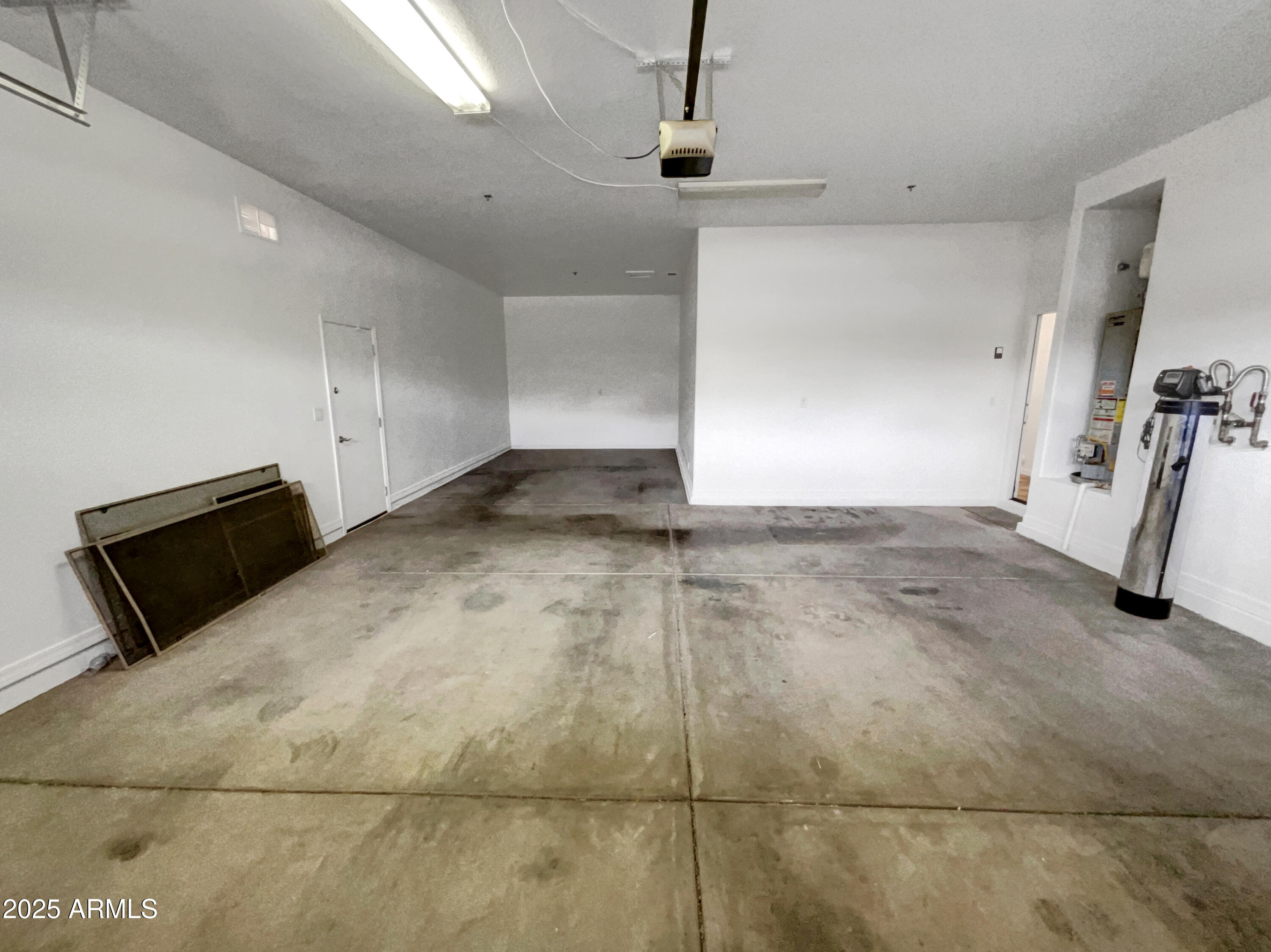 16753 W Apache Street Property Photo 21