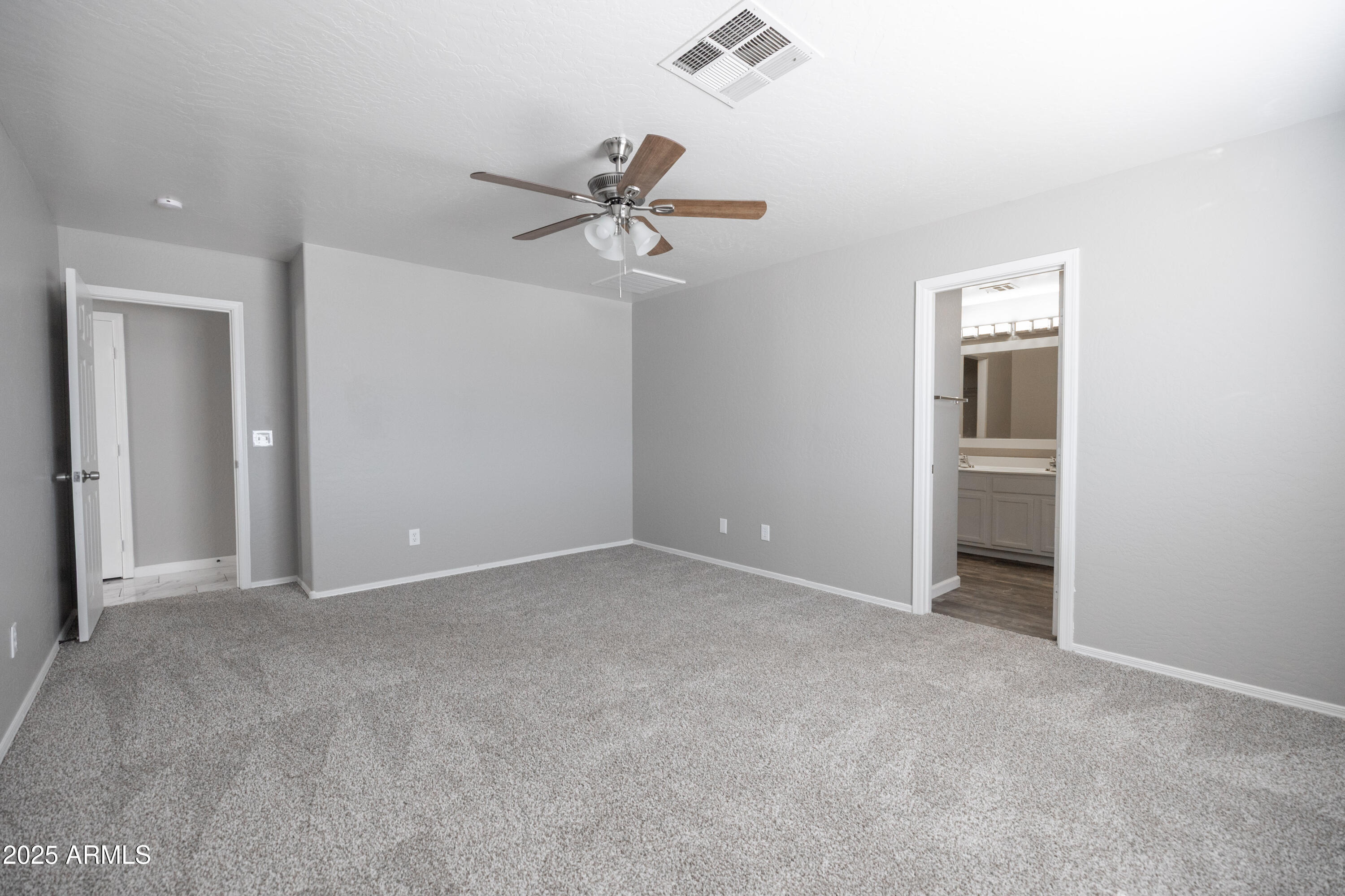 2101 E Andalusian Loop Property Photo 11