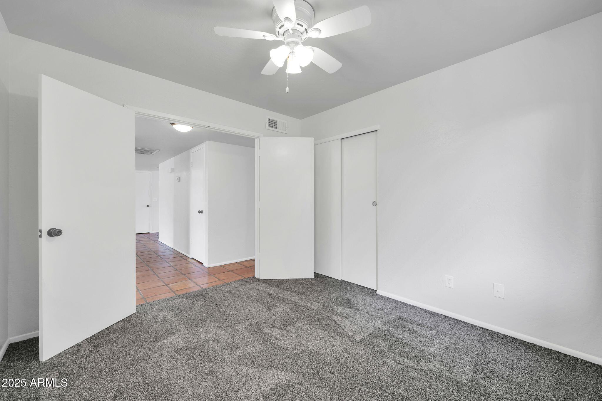 6527 W Sunnyside Drive Property Photo 23