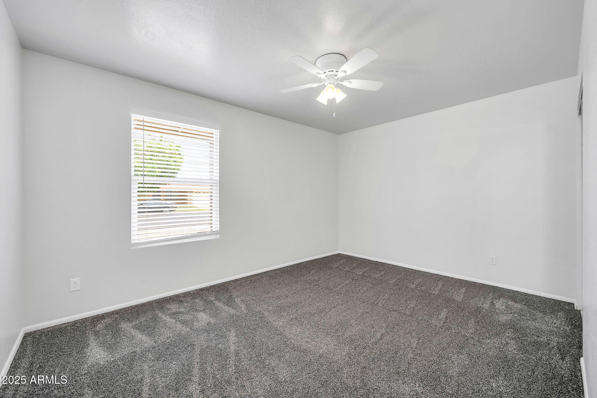 6527 W Sunnyside Drive Property Photo 24