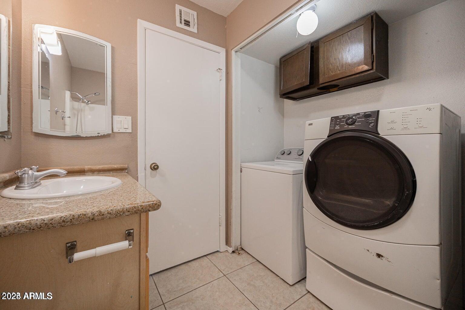 804 S Hacienda Drive Property Photo 14