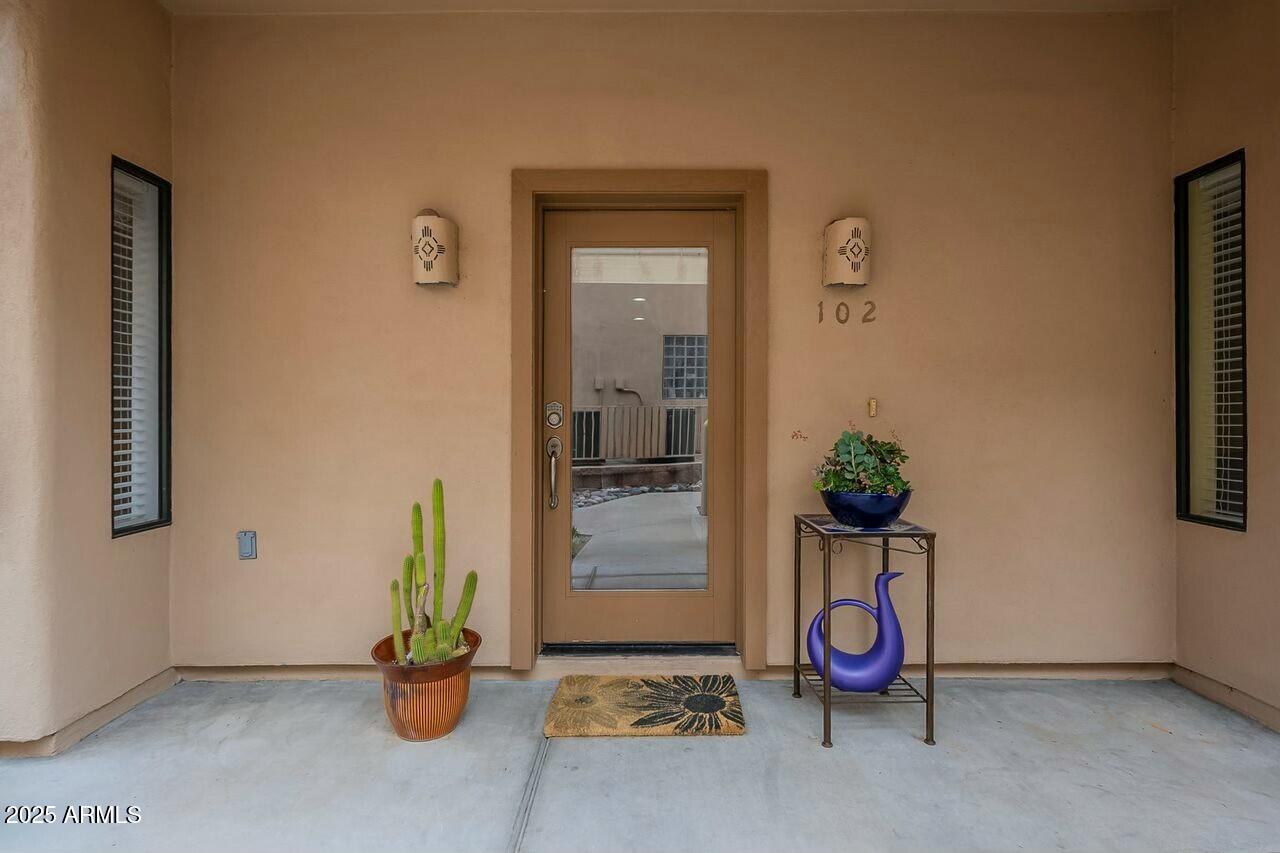 11011 N Zephyr Drive Property Photo 2