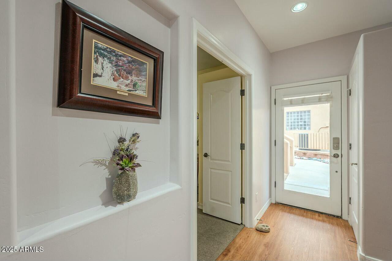 11011 N Zephyr Drive Property Photo 4