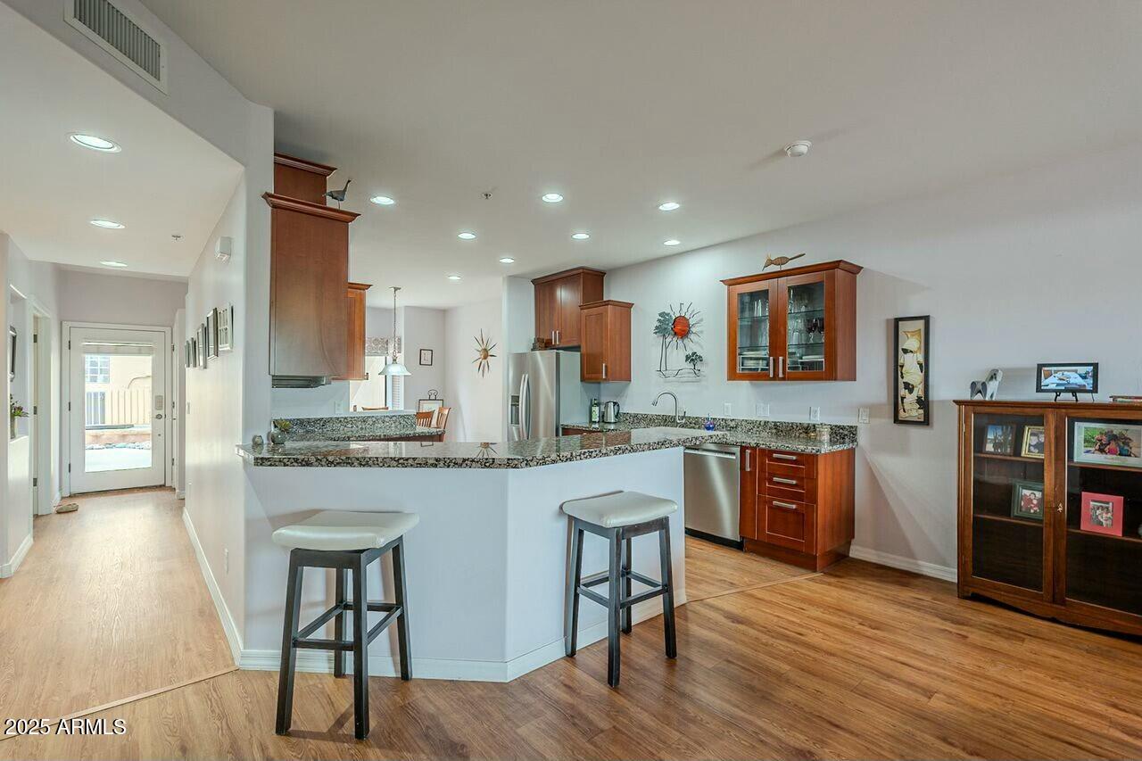 11011 N Zephyr Drive Property Photo 10