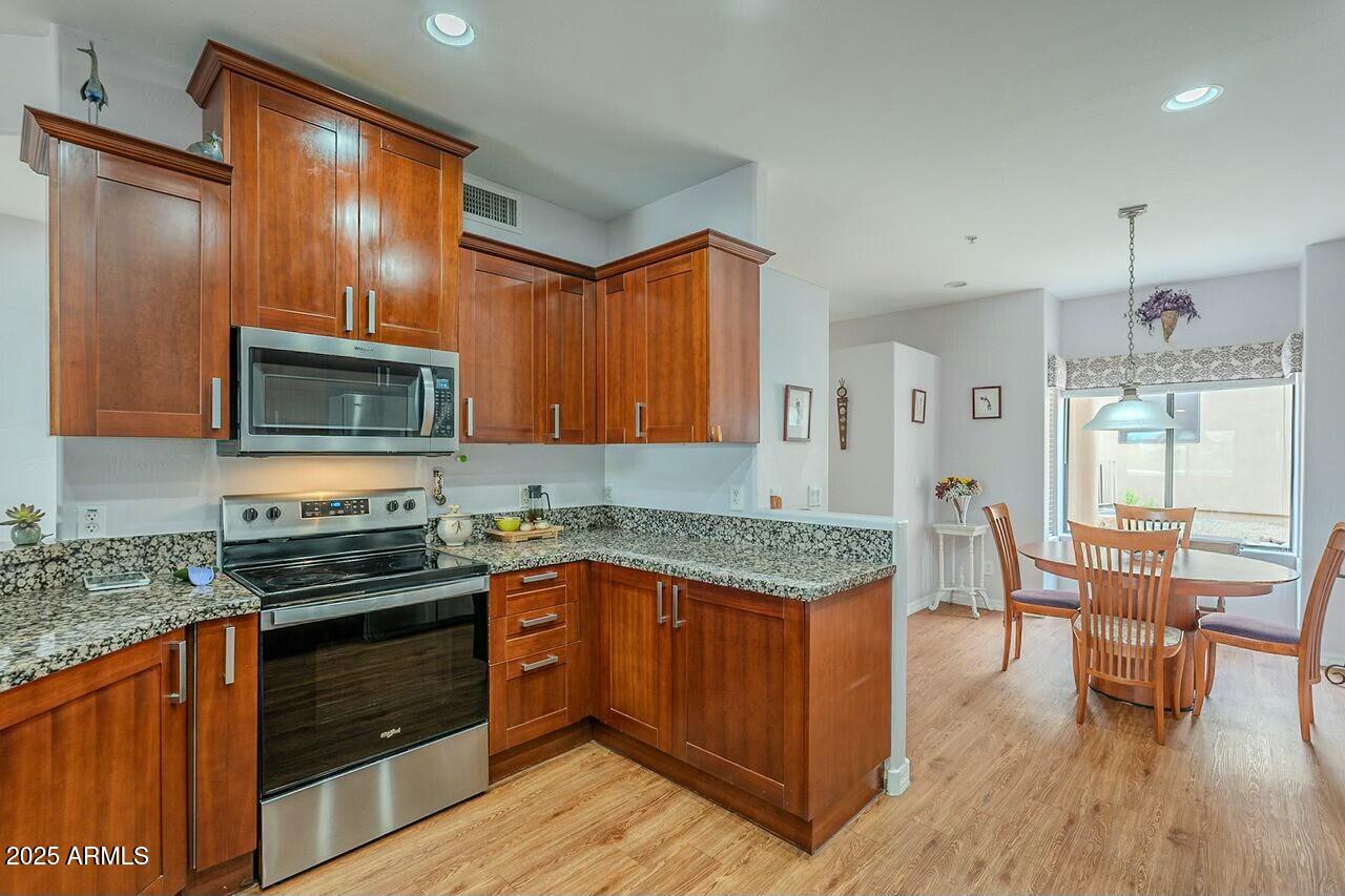 11011 N Zephyr Drive Property Photo 11