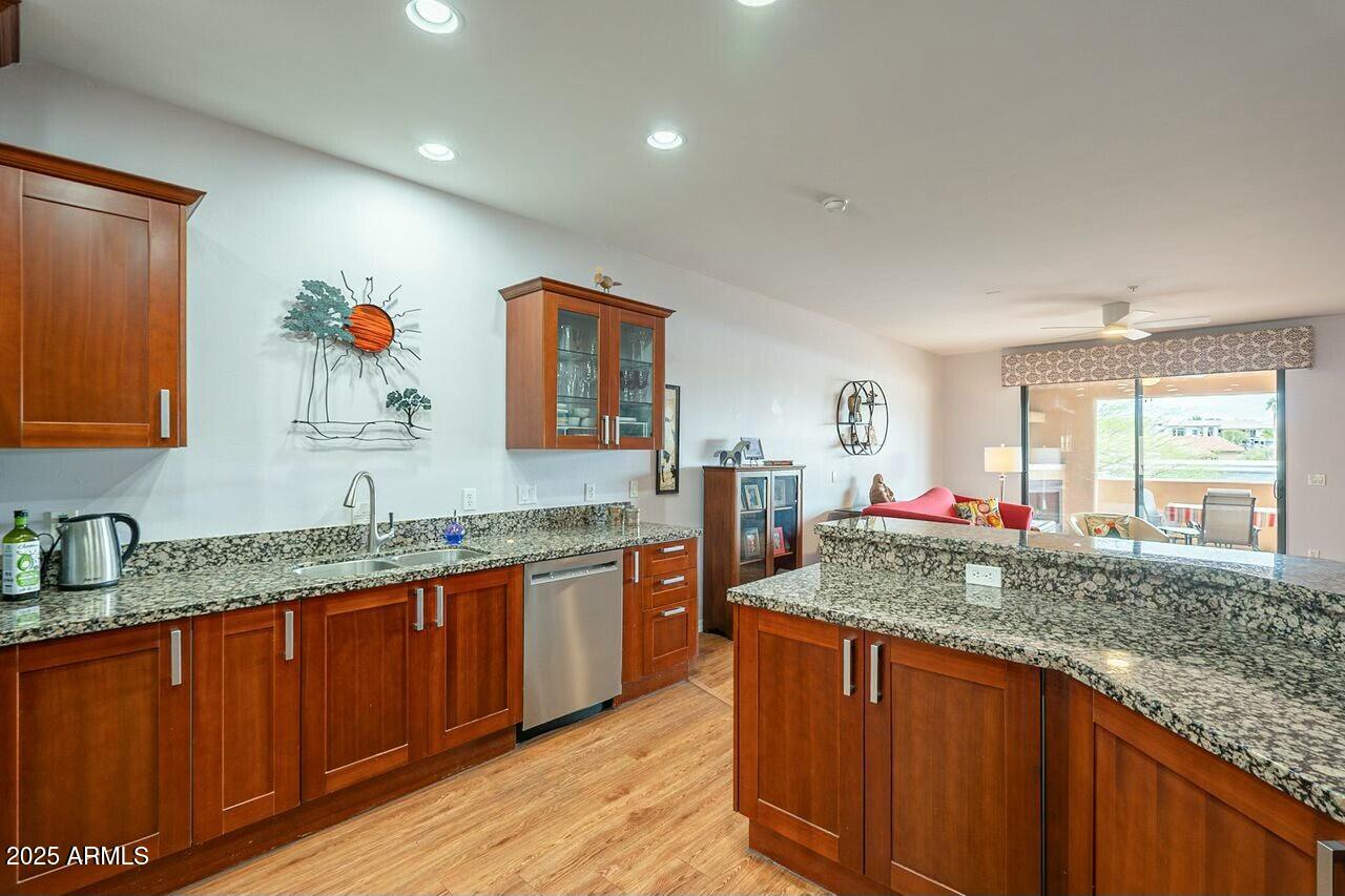 11011 N Zephyr Drive Property Photo 13