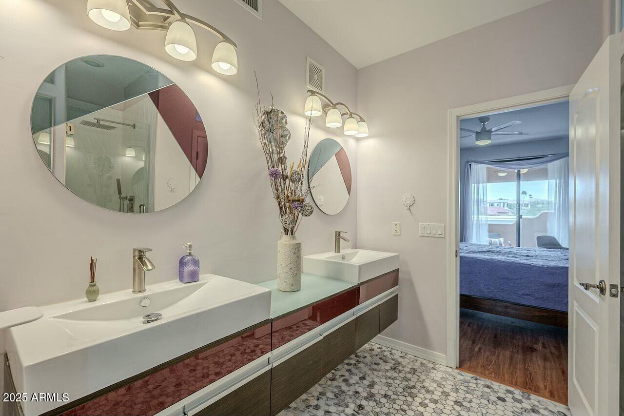 11011 N Zephyr Drive Property Photo 28