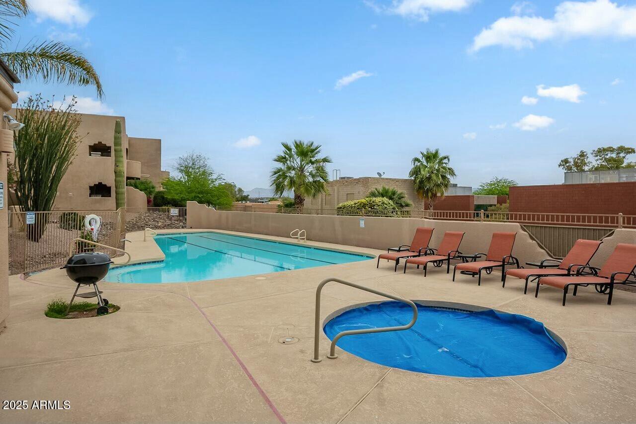 11011 N Zephyr Drive Property Photo 41