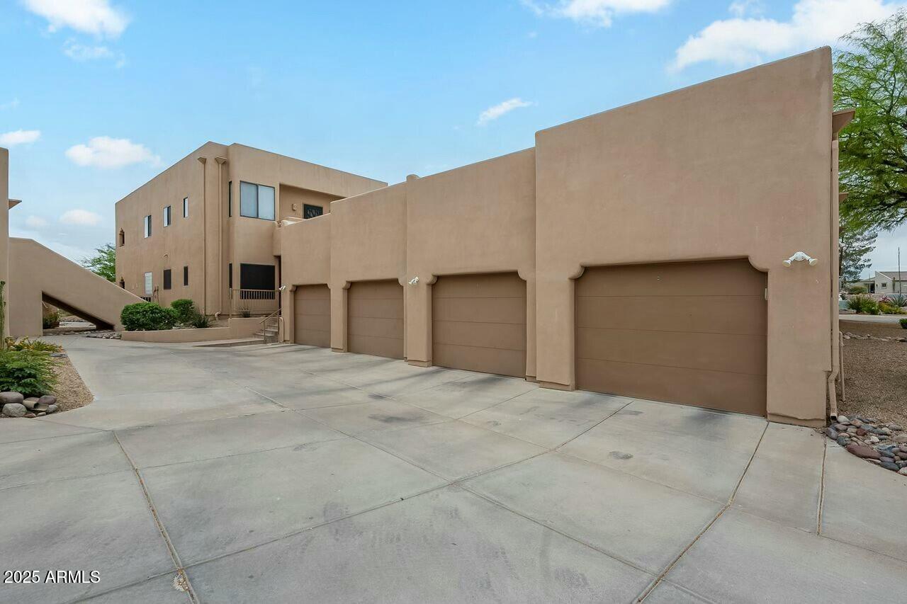 11011 N Zephyr Drive Property Photo 42