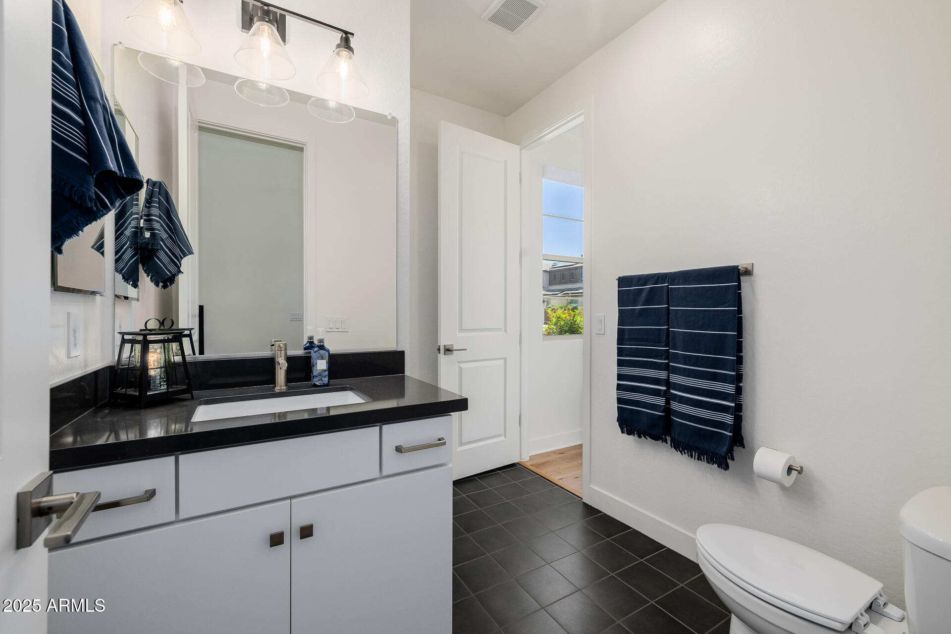 9718 E Rainbow Avenue Property Photo 15