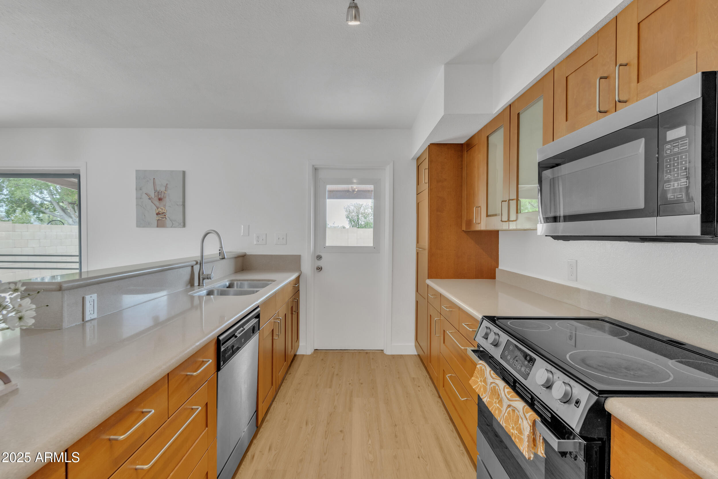 5315 S River Drive Property Photo 11