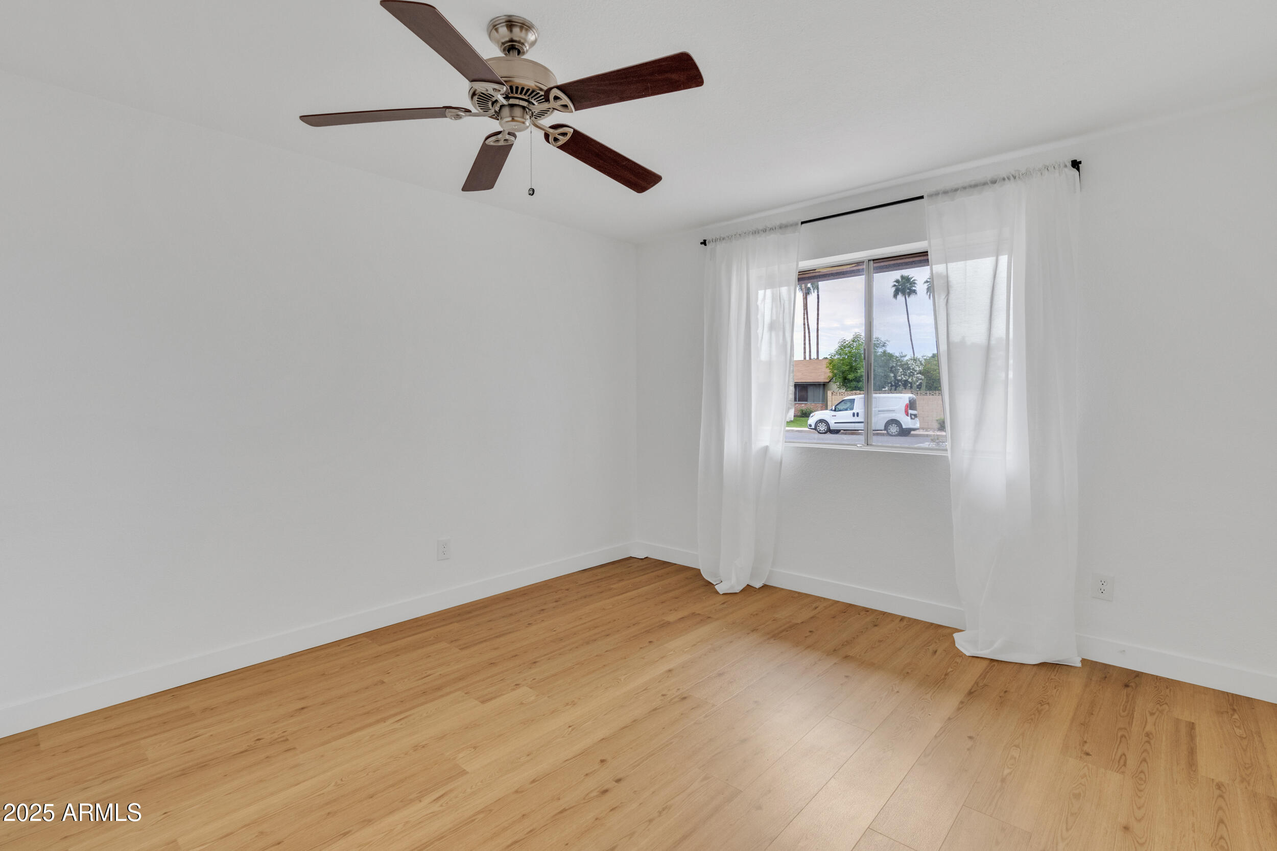 5315 S River Drive Property Photo 22
