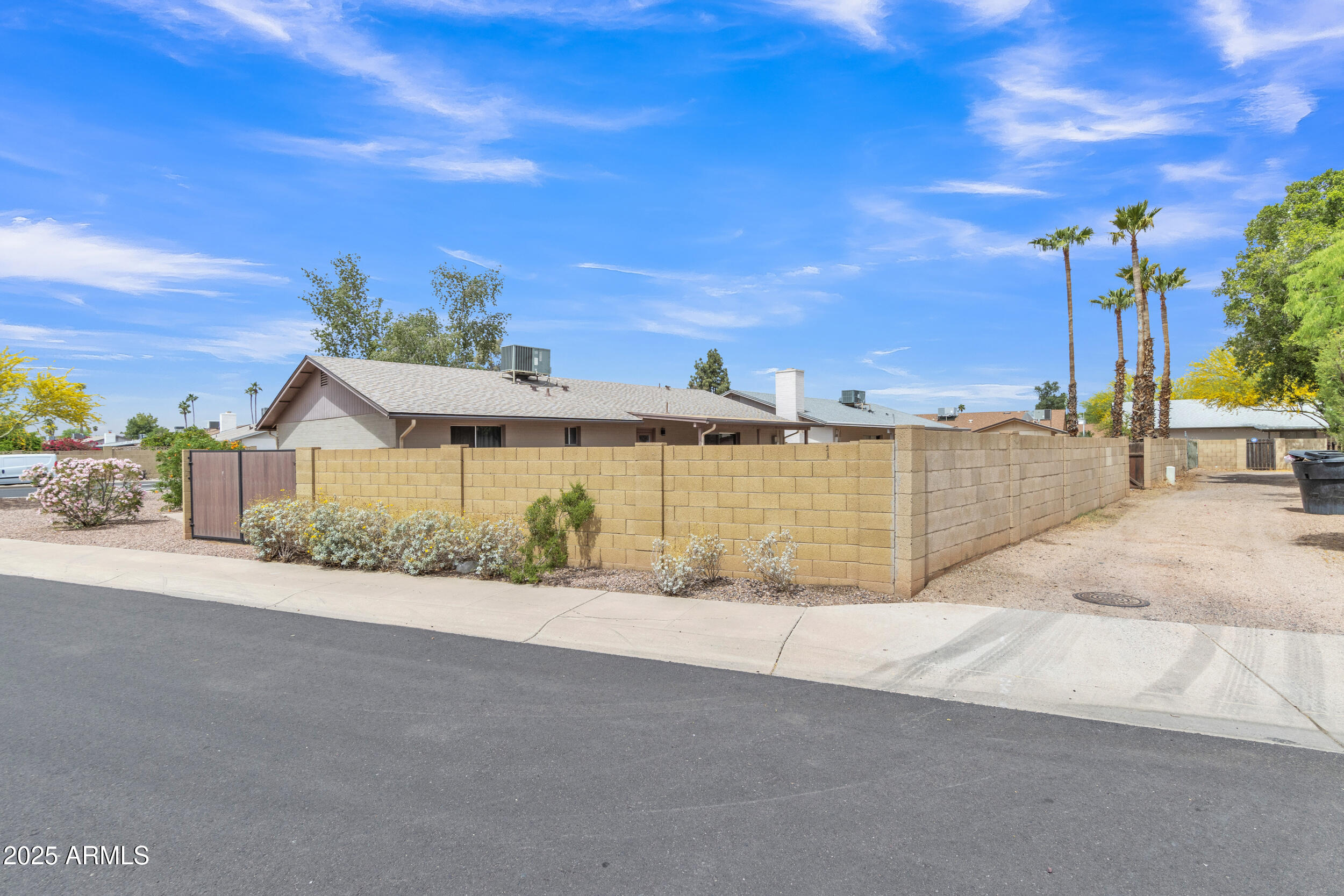 5315 S River Drive Property Photo 32
