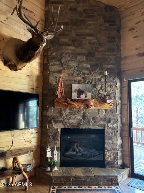 2372 Summer Loop Property Photo 6