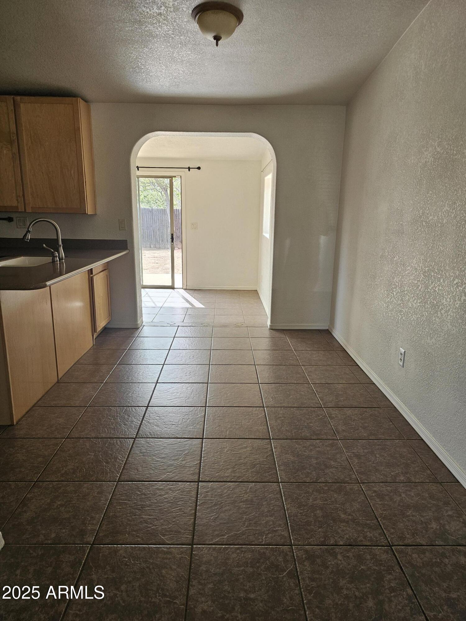 5018 Evergreen Drive Property Photo 5