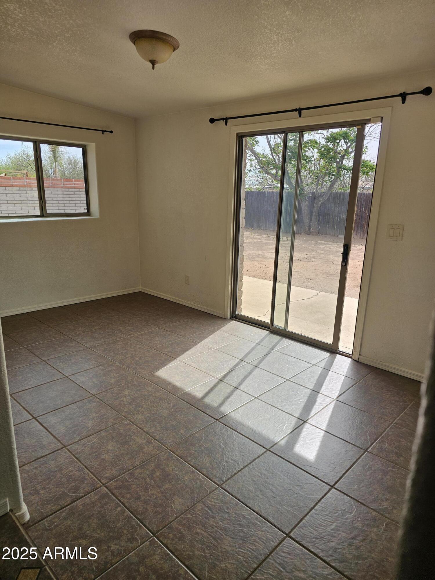5018 Evergreen Drive Property Photo 11
