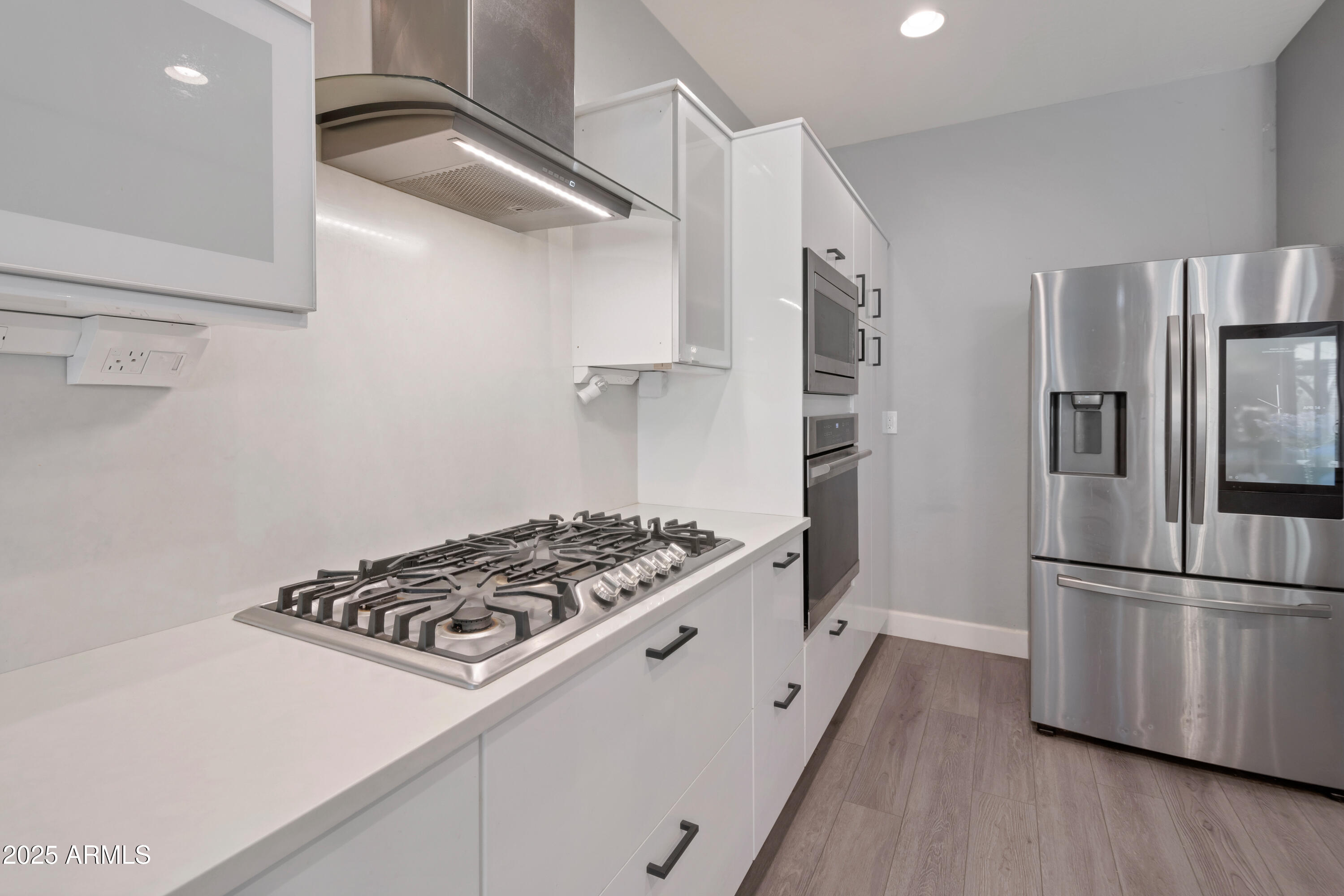 42502 W Somerset Drive Property Photo 12