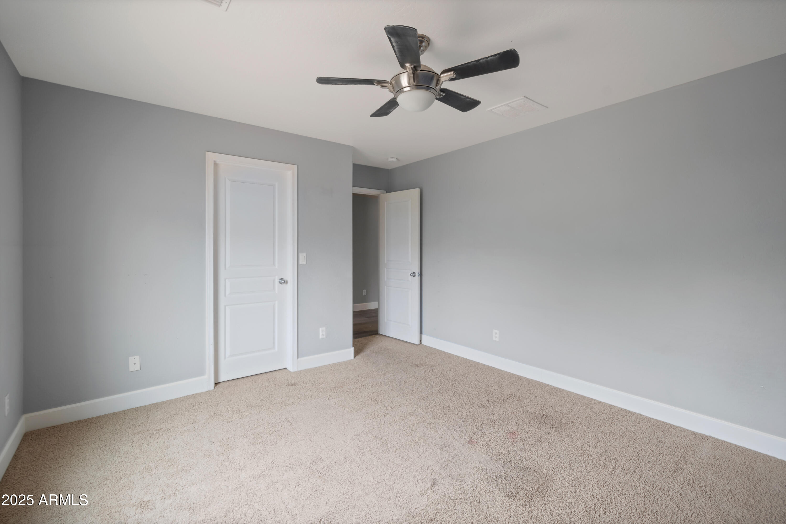 42502 W Somerset Drive Property Photo 24