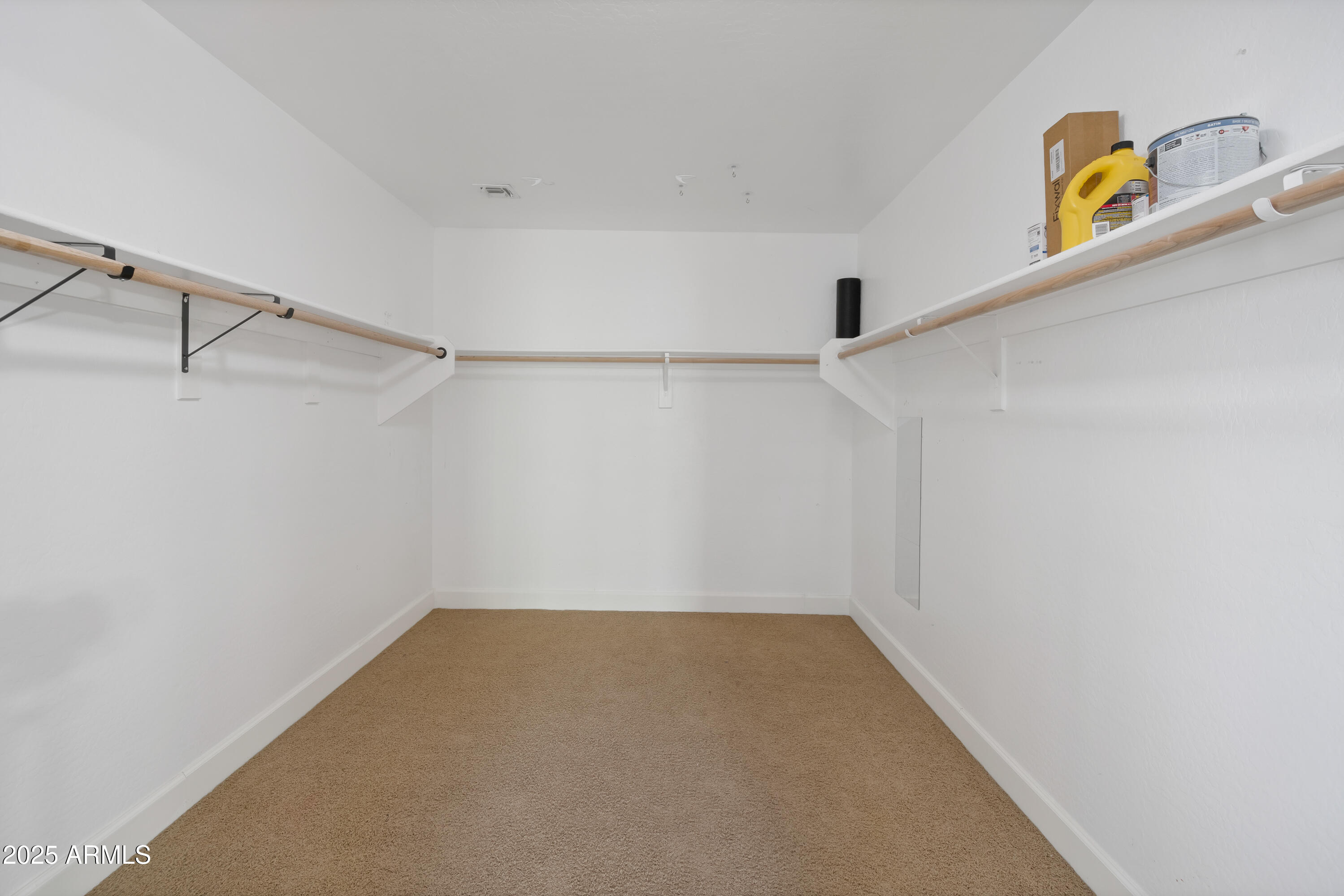 42502 W Somerset Drive Property Photo 27