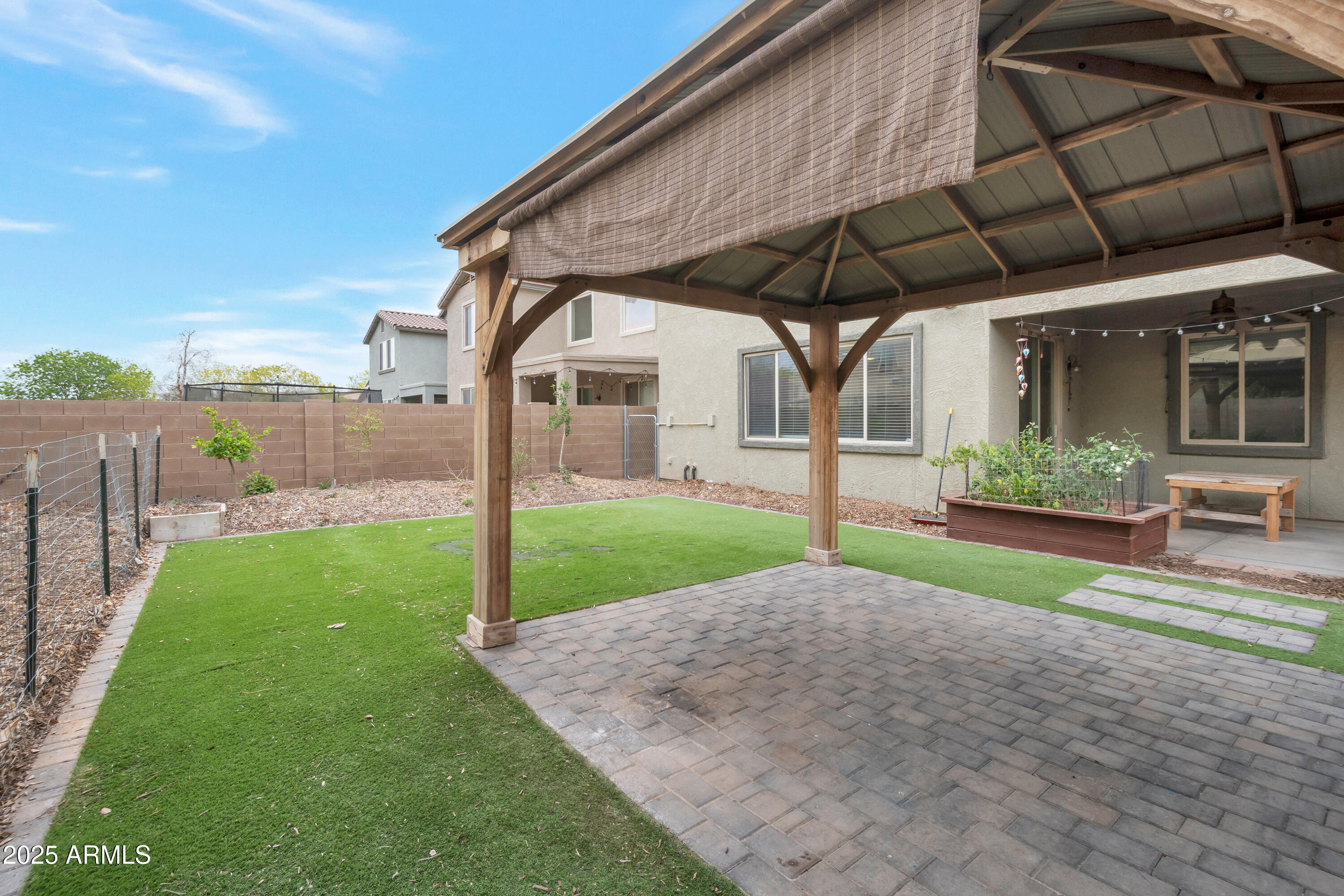 42502 W Somerset Drive Property Photo 29