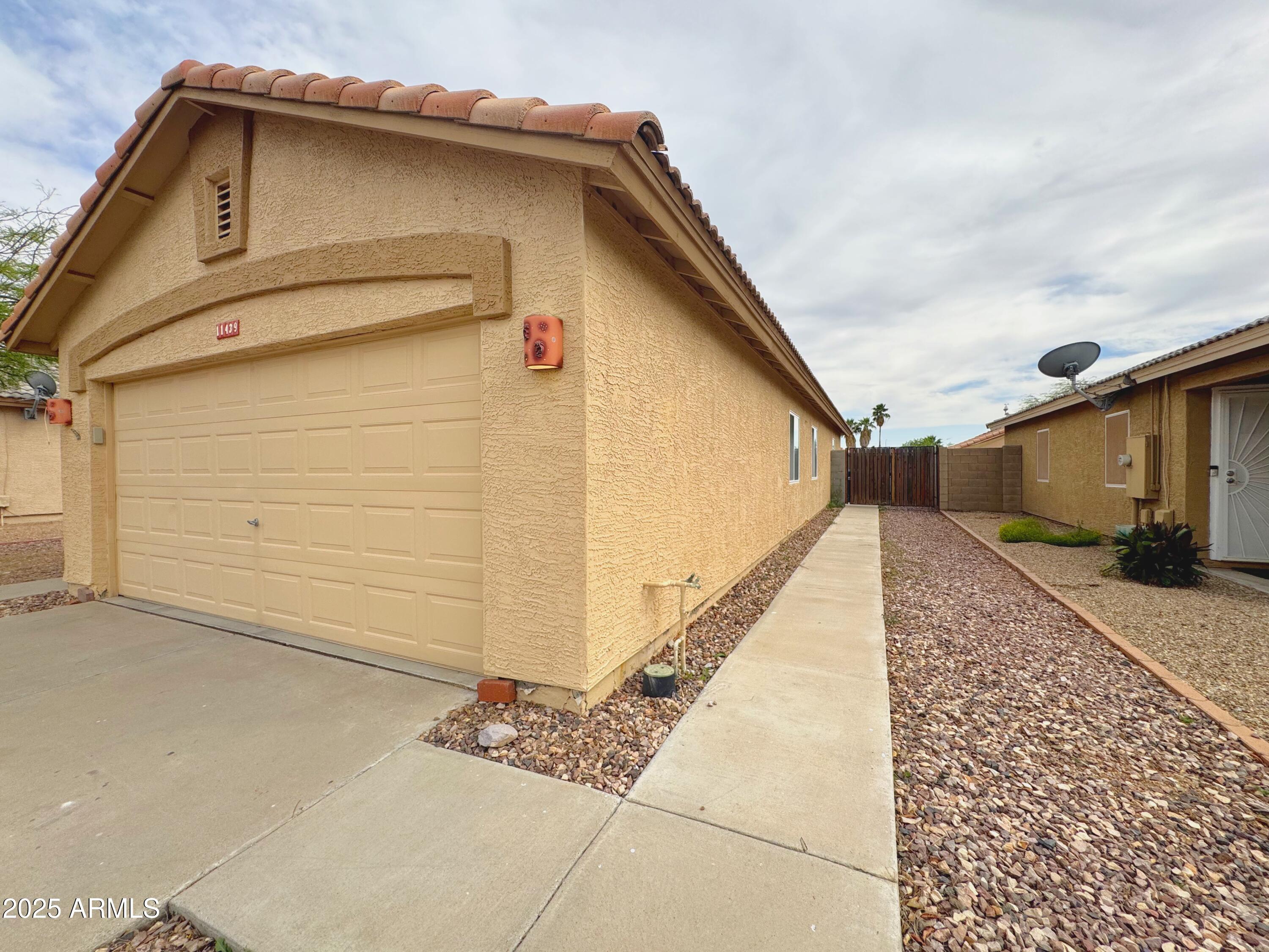 11439 E Contessa Street Property Photo 2