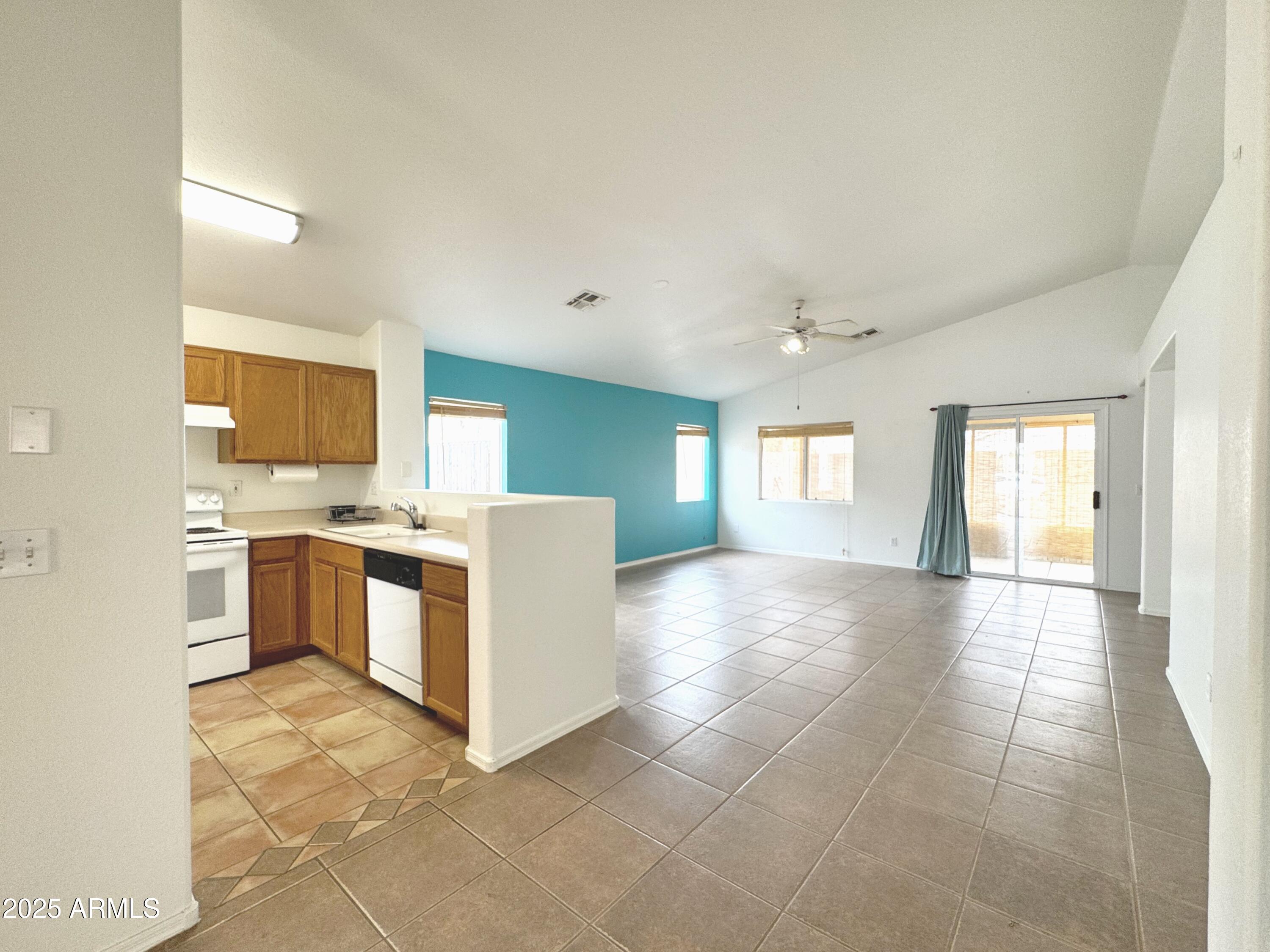 11439 E Contessa Street Property Photo 4